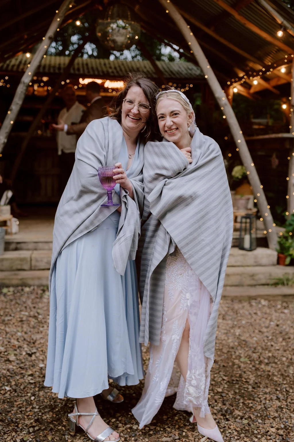 wildernesskentweddingrain-58.jpg