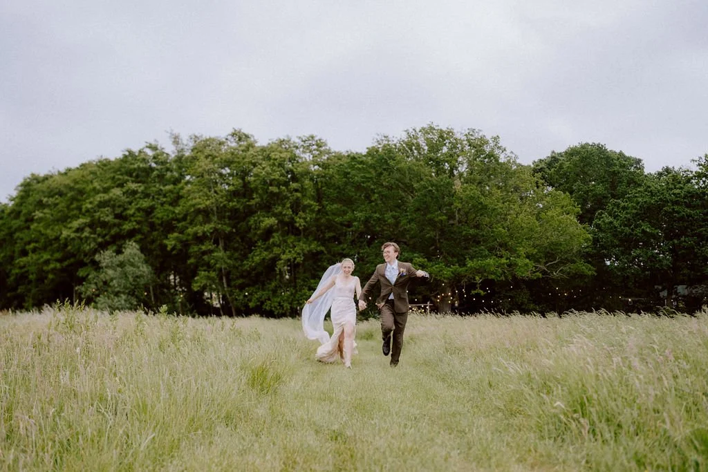 wildernesskentweddingrain-62.jpg