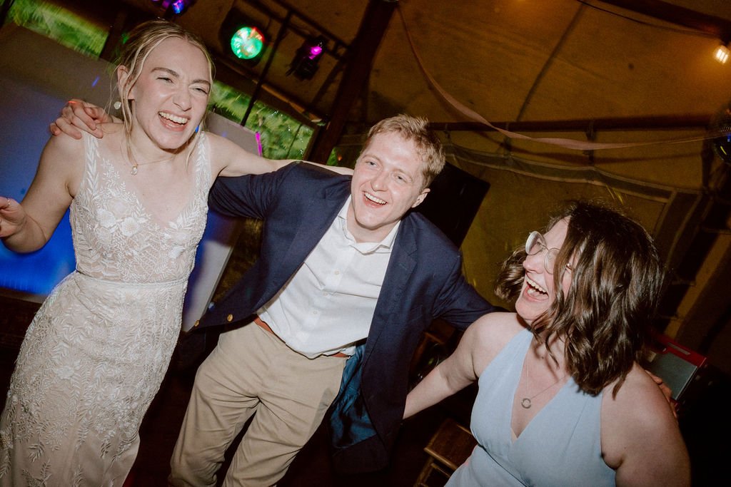 wildernesskentweddingrain-73.jpg