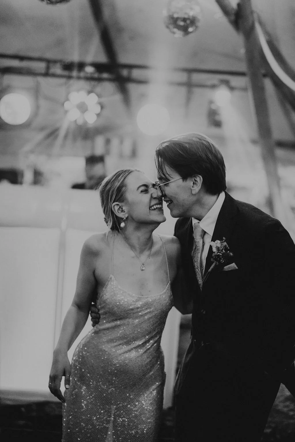 wildernesskentweddingrain-85.jpg