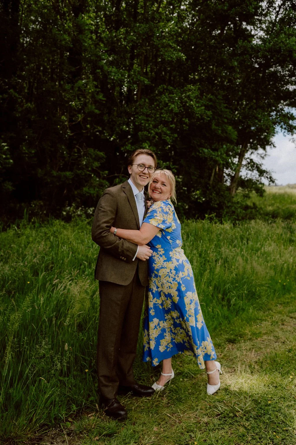 wildernesskentweddingrain-3.jpg