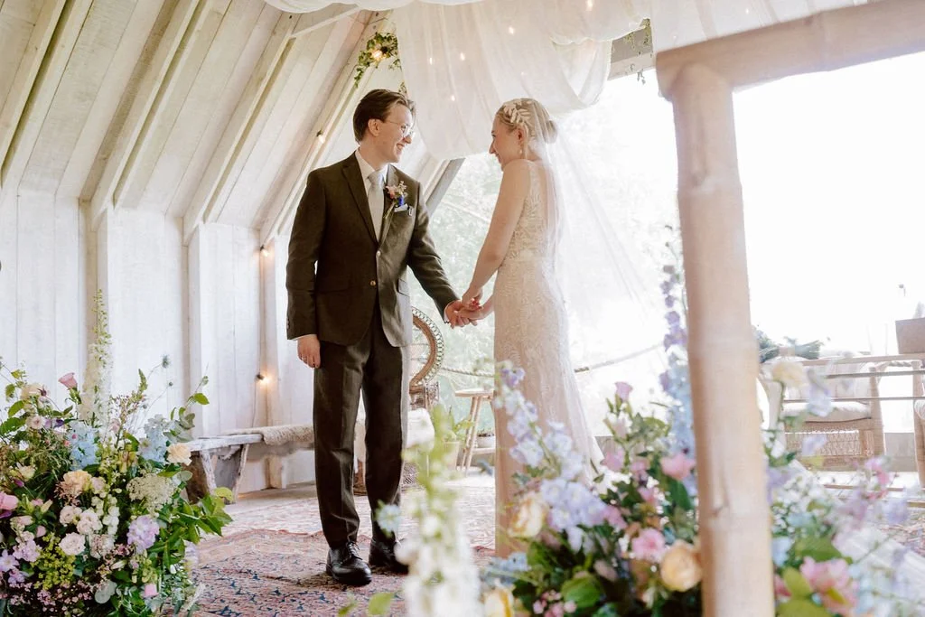 wildernesskentweddingrain-10.jpg
