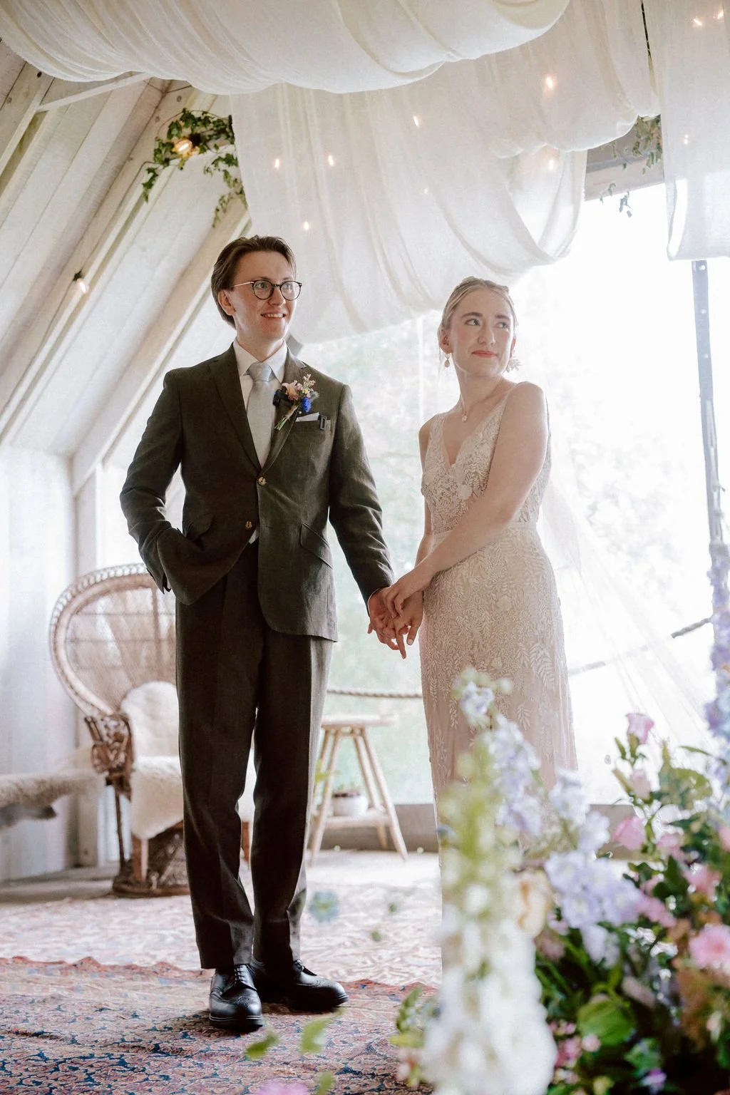 wildernesskentweddingrain-13.jpg