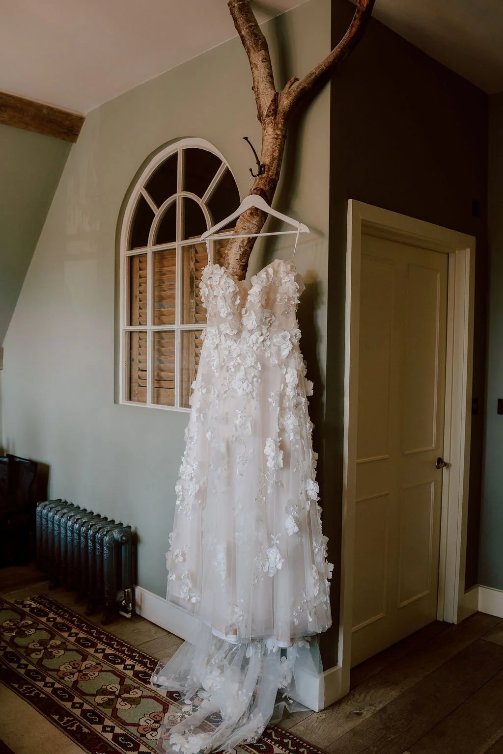 The Bell At Ticehurst Kent Wedding Photographer21.jpg