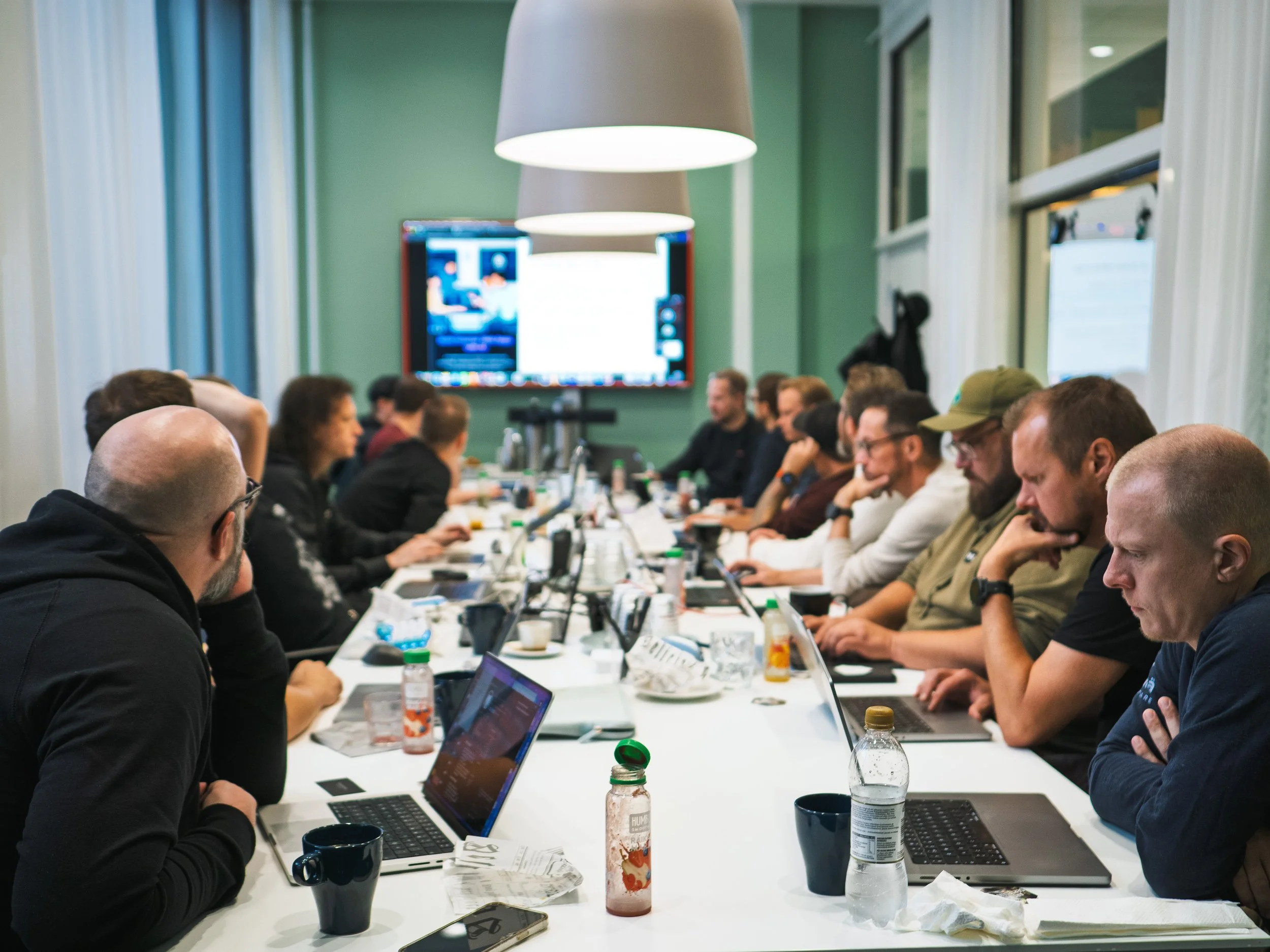 Kolme oivallusta: mitä lokaalisti ajettava tekoäly oikeasti tarkoittaa yrityksille?