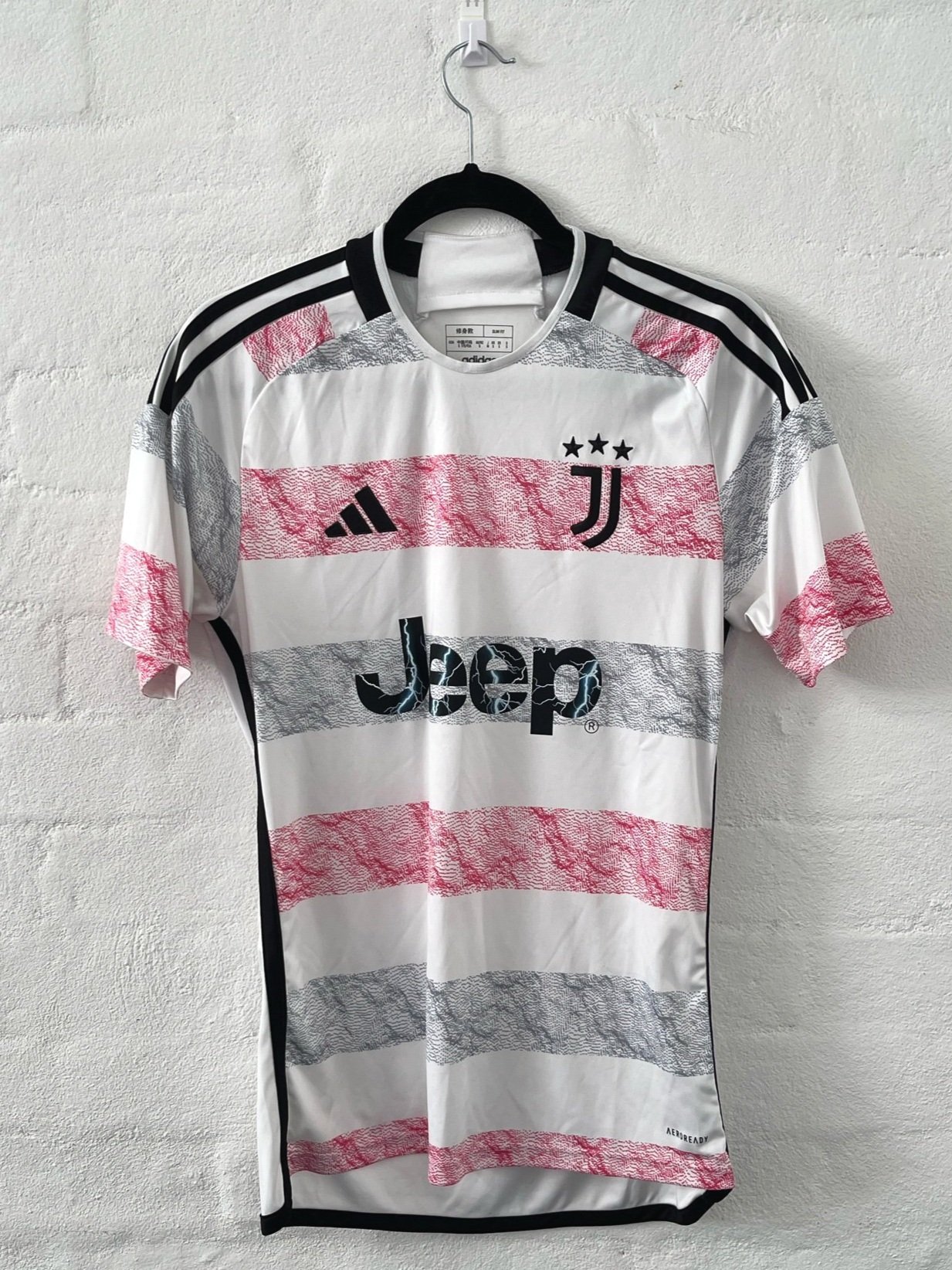 Juventus 2023/24 Away Small