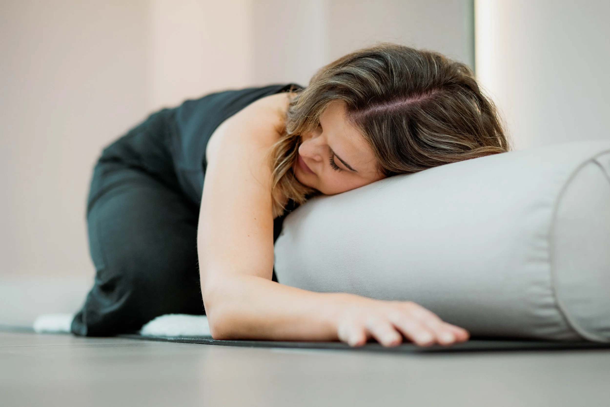 pregnancy yoga teacher birth with you