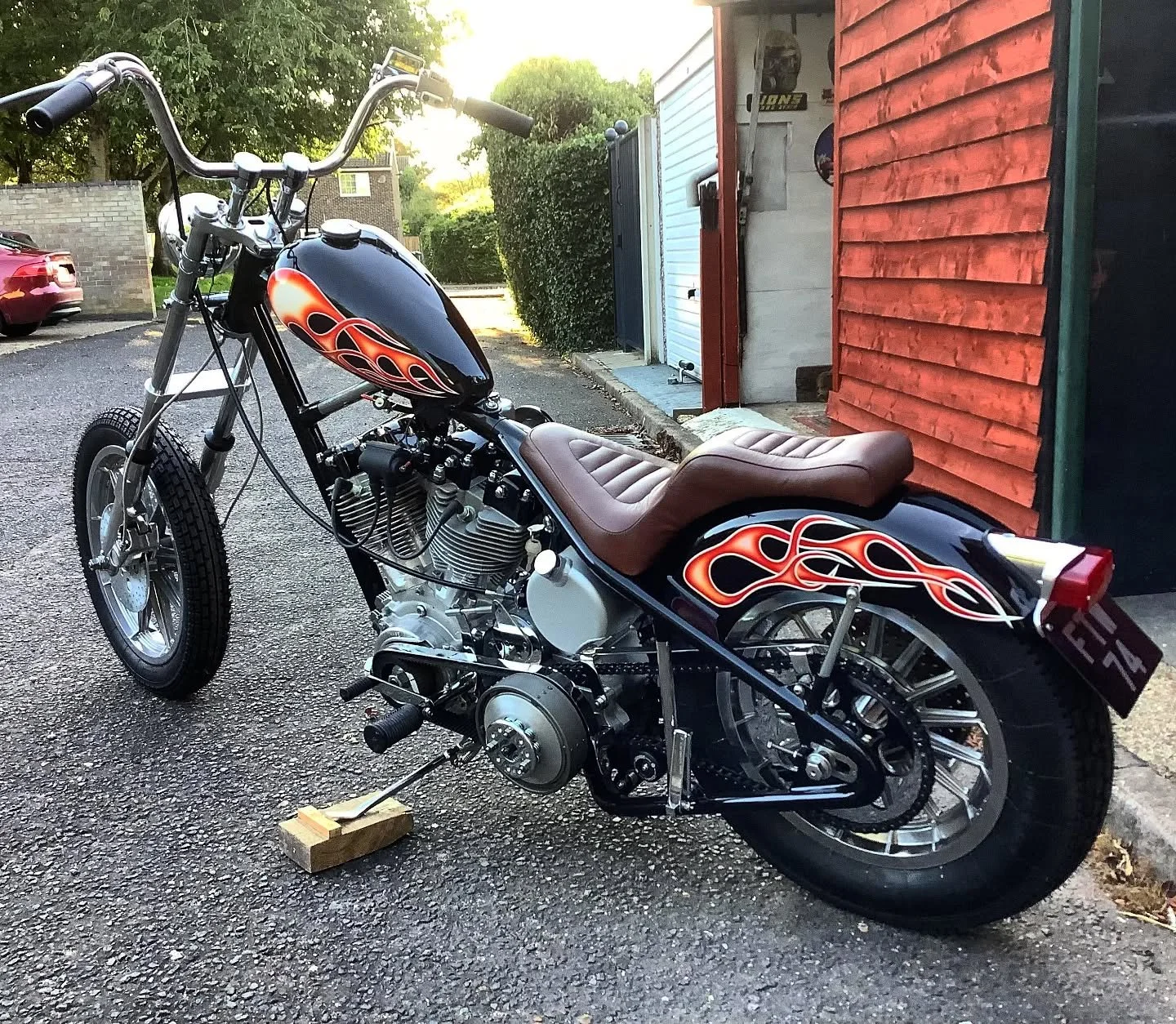 Mick Howard's  custom built Harley.
Mick set out to build this bike based on a bike that was featured in Back Street Heroes magazine many years ago. Mick put a lot of time and effort into this build and we were honoured to help him out with the paint