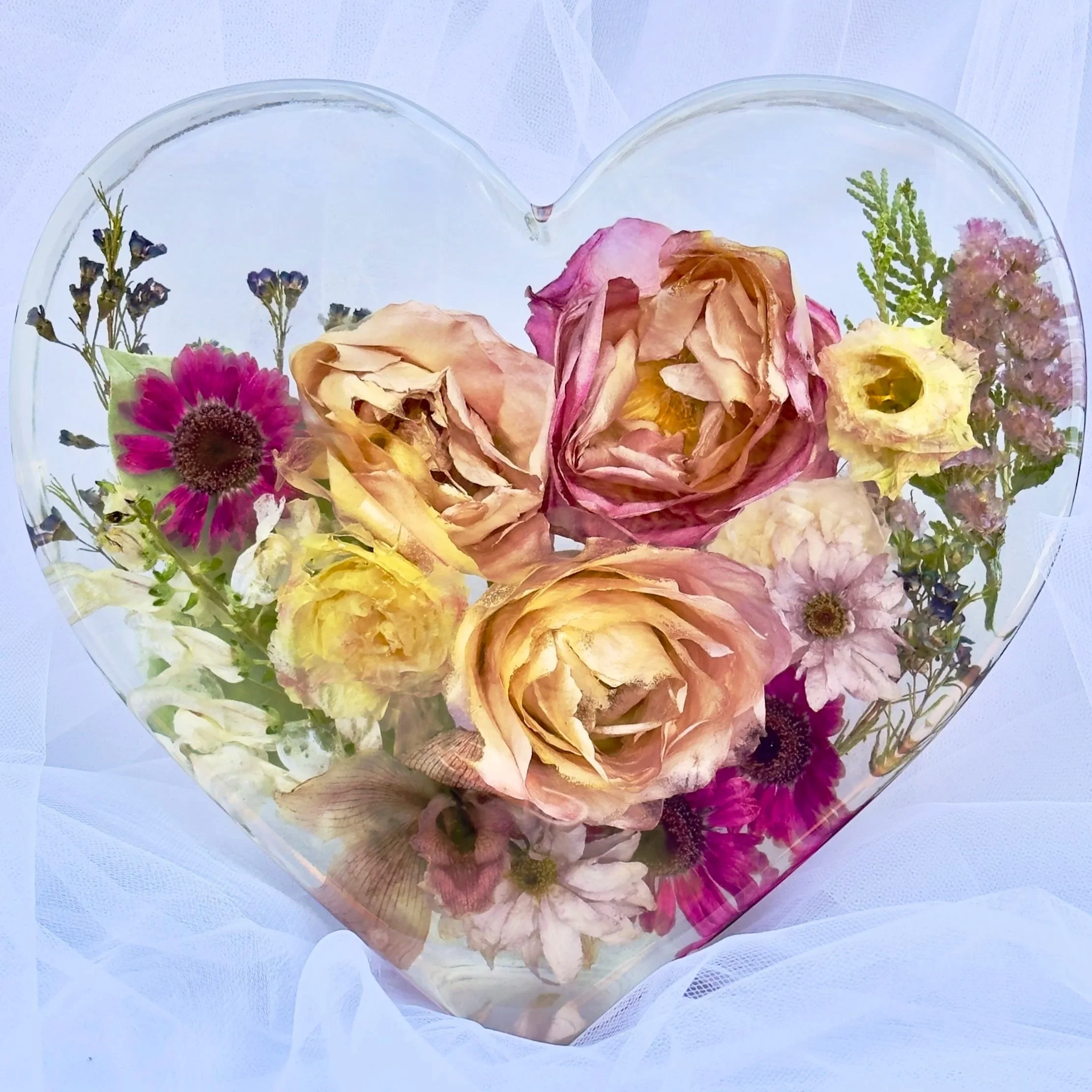 Floral Preservation Standing Heart