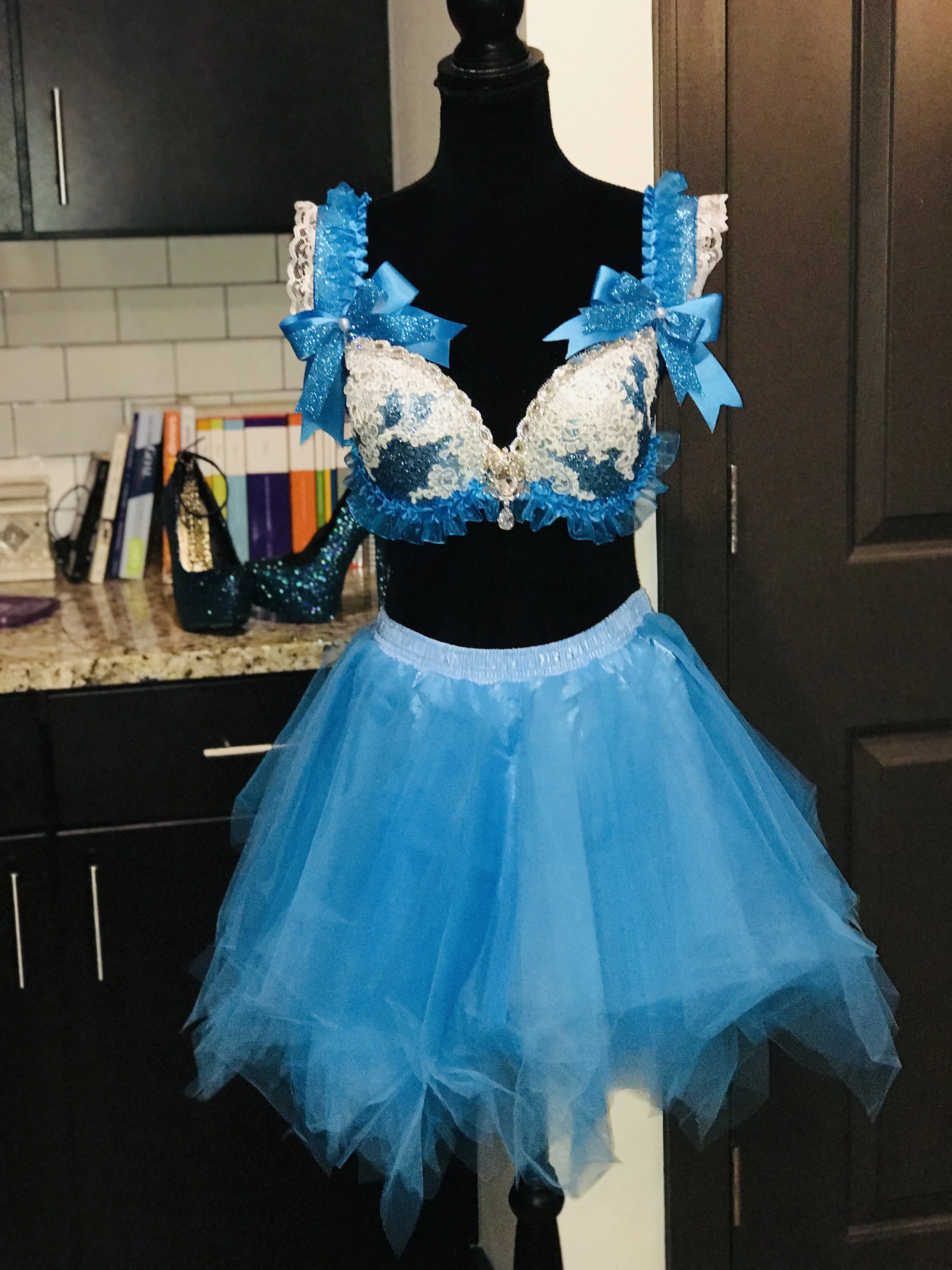 CINDERELLA_COSTUME.jpg