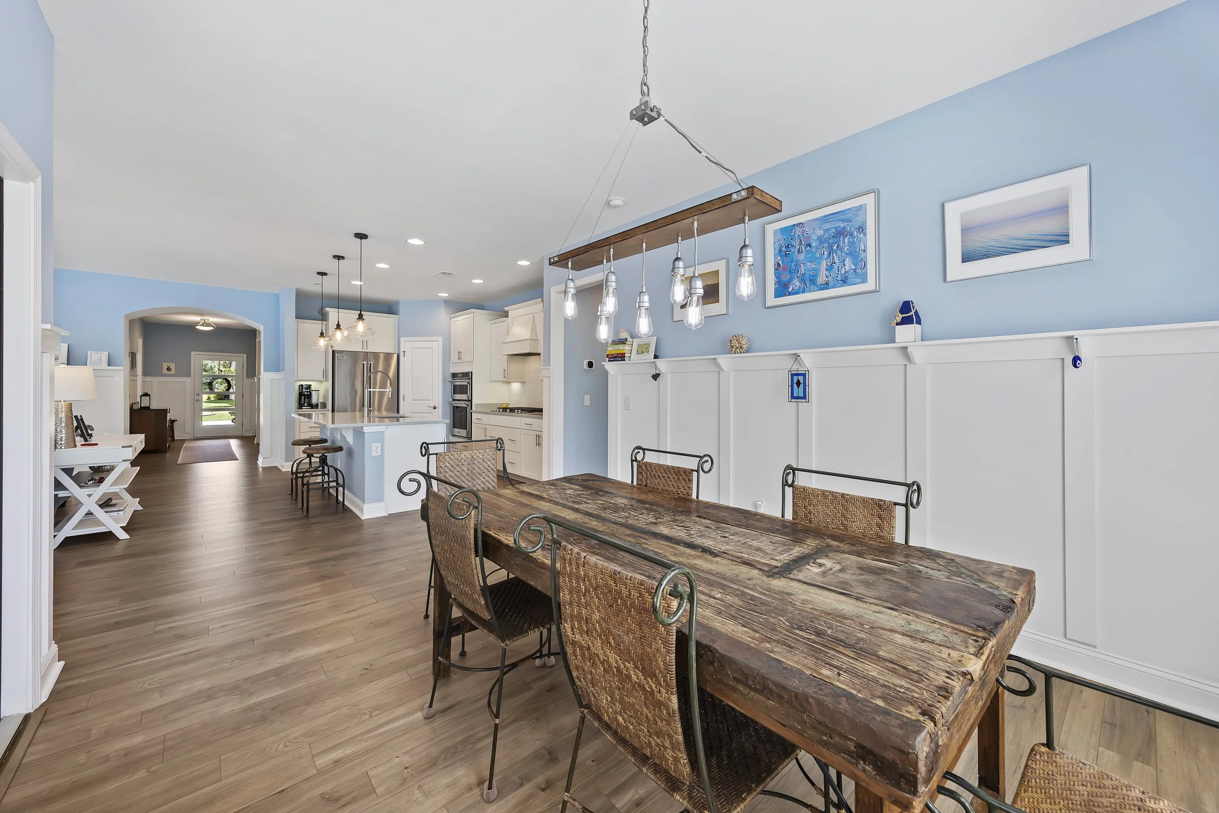 2050 North Lake Blvd (32).jpg