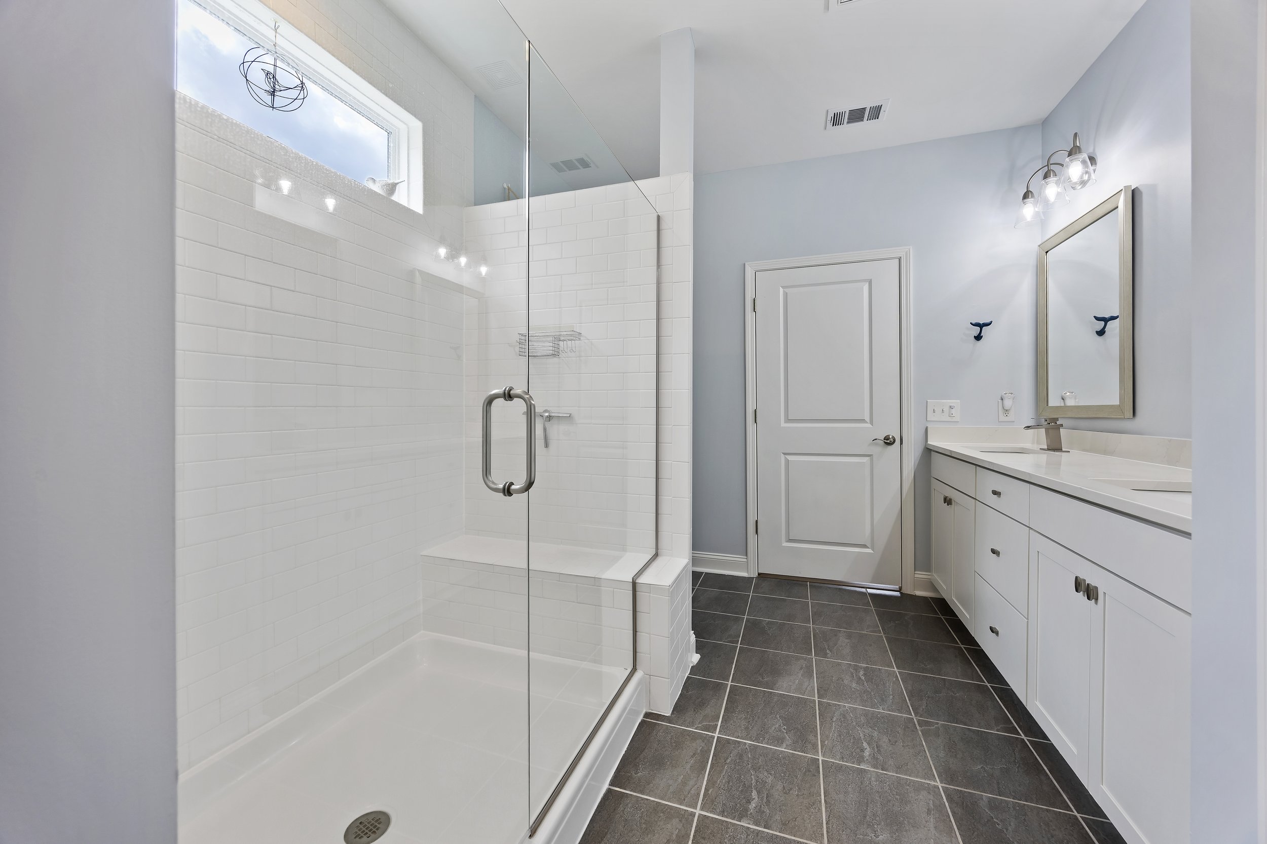 2050 North Lake Blvd (50).jpg