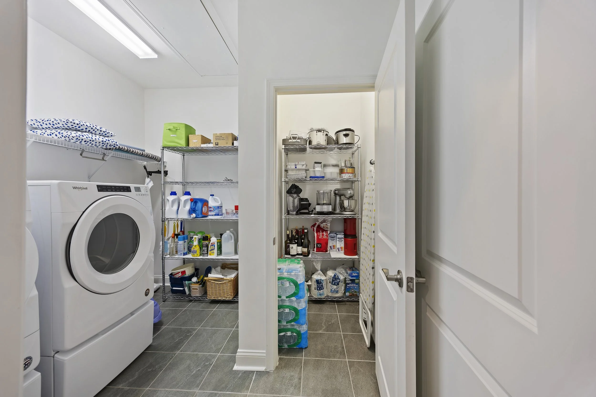 2050 North Lake Blvd (16).jpg
