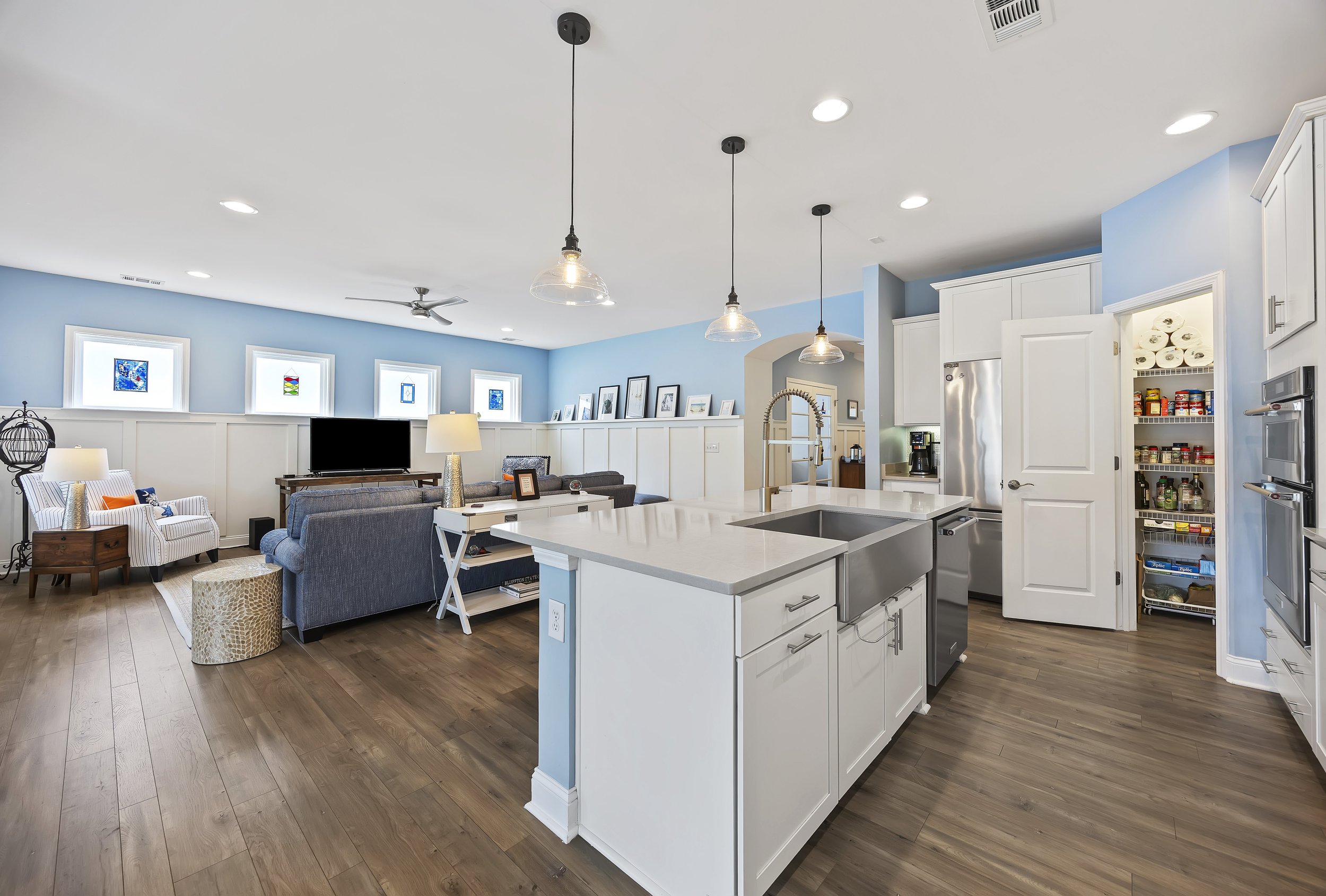 2050 North Lake Blvd (38).jpg