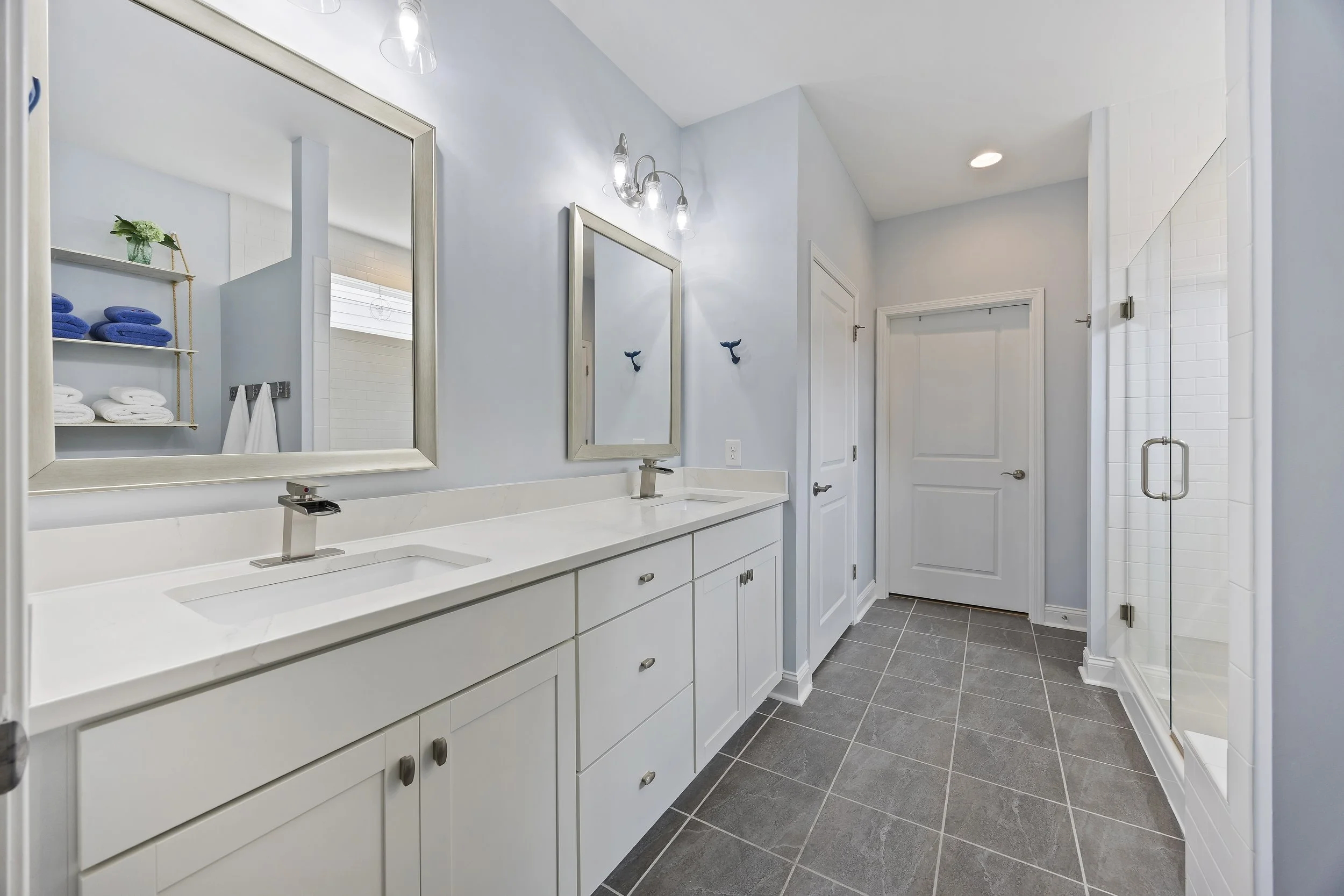 2050 North Lake Blvd (48).jpg
