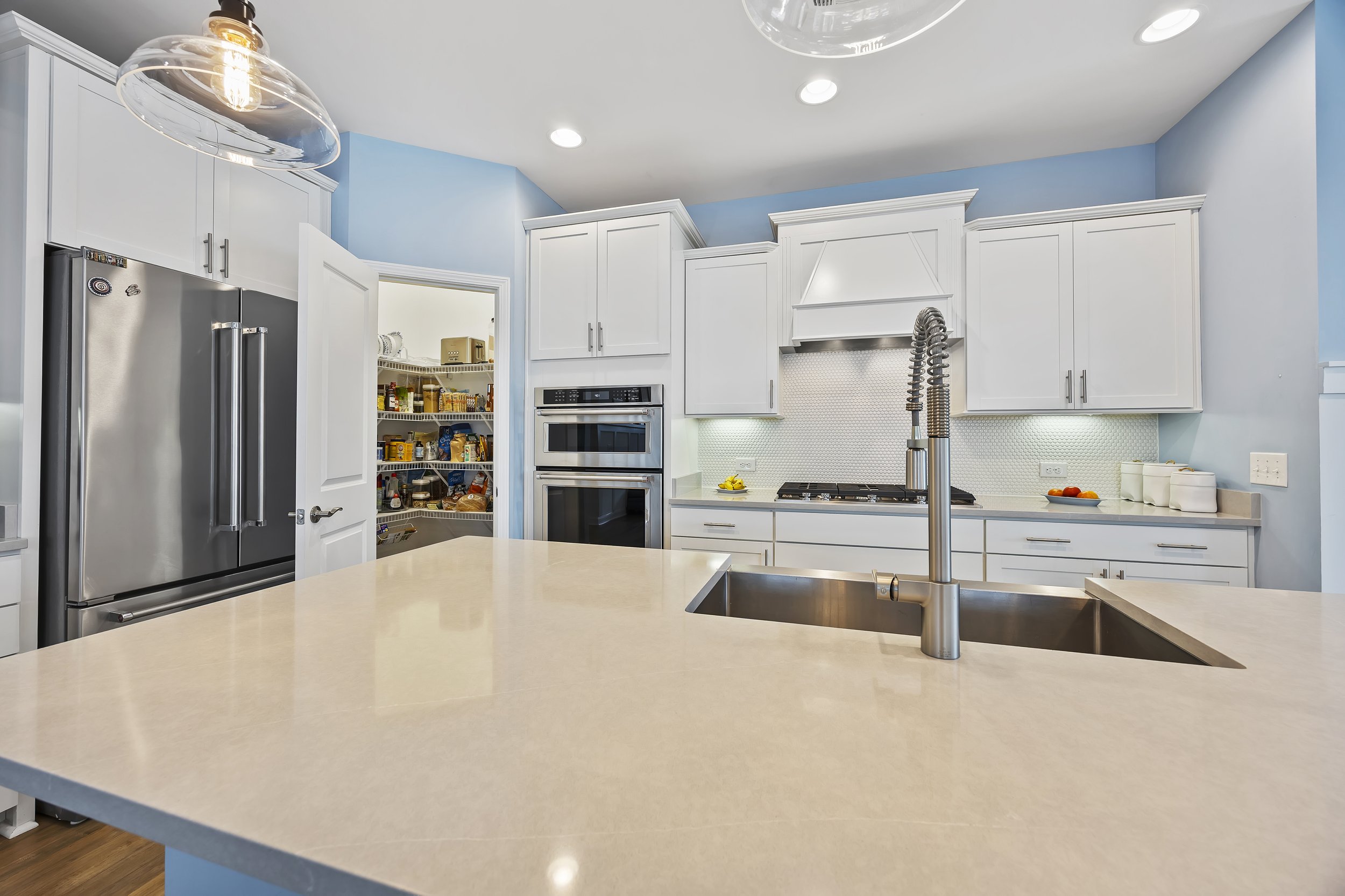 2050 North Lake Blvd (40).jpg