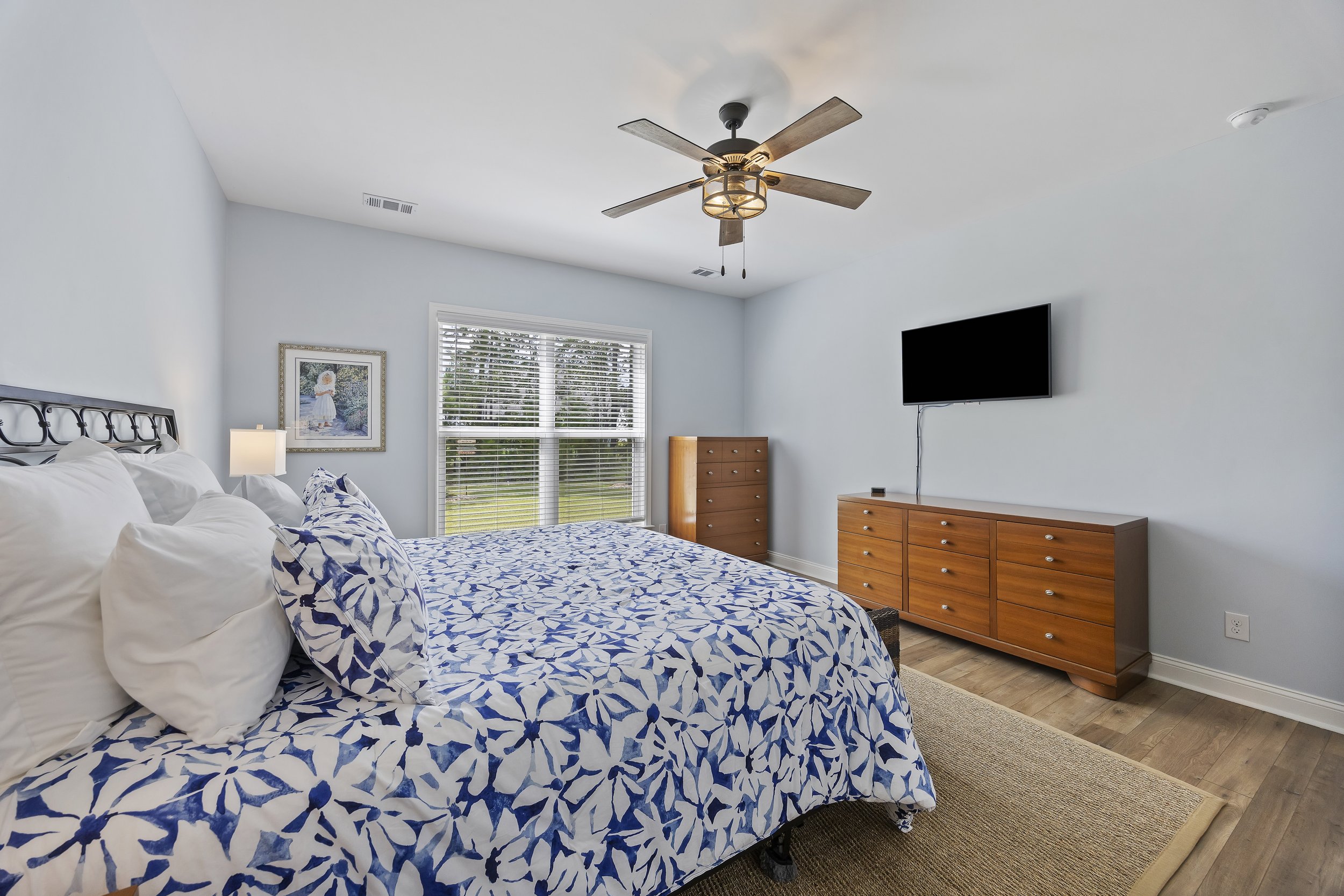 2050 North Lake Blvd (47).jpg