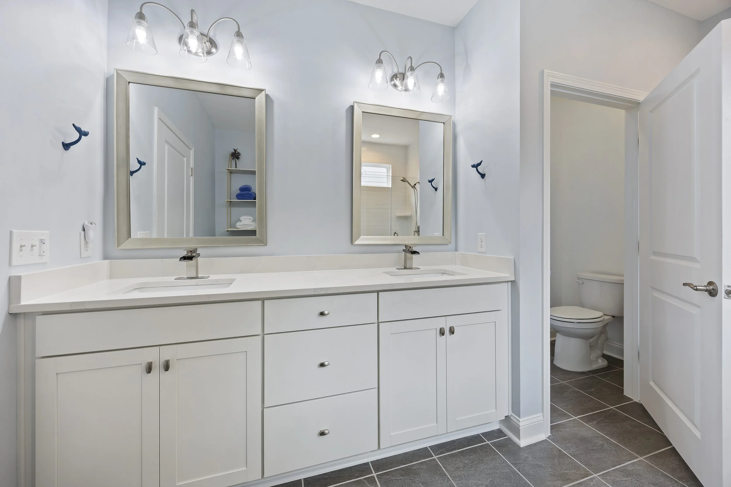 2050 North Lake Blvd (52).jpg
