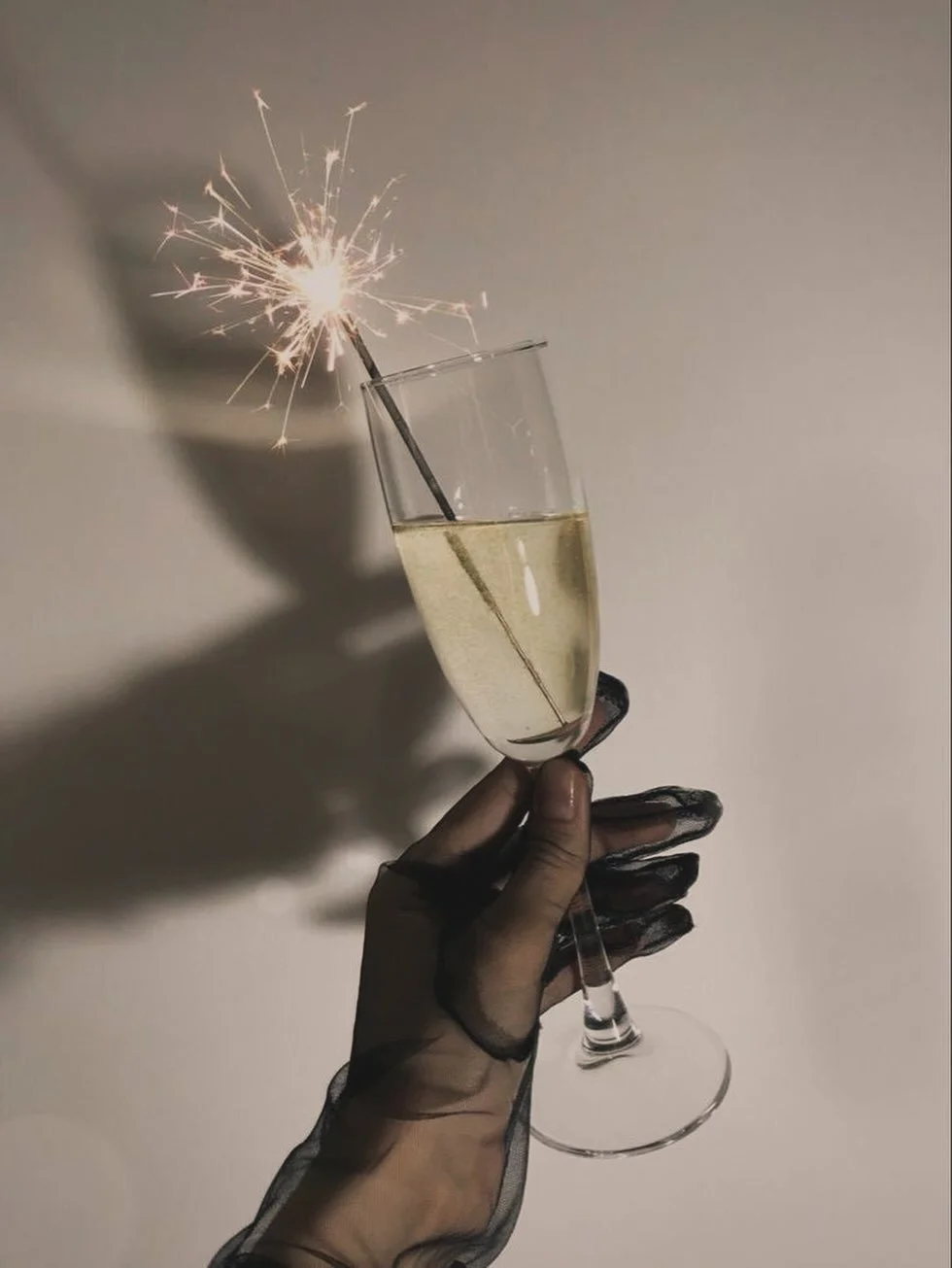 Merry Christmas + A Happy New Year from us at H+BB. 
🥂✨🪩

Thank you for all of our wonderful clients who have supported us in what&rsquo;s been our first year open, soon to be a full year which is hard to believe! 

During the holidays our opening 