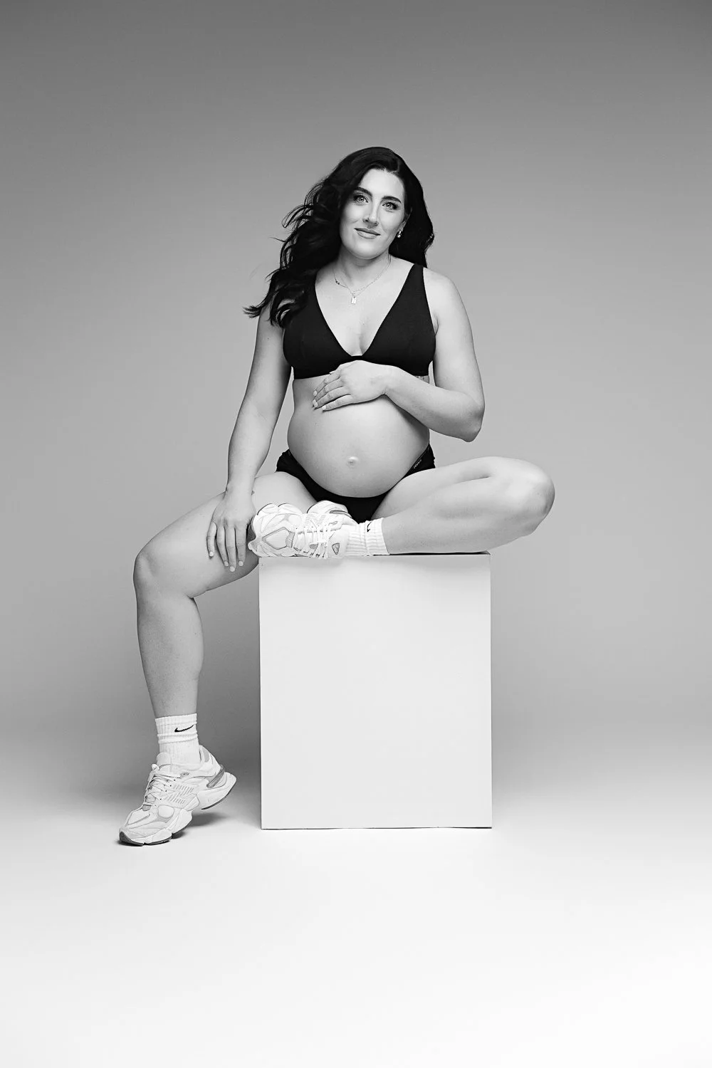 CC_Maternity_Photographer_Kansas_City_Indium_008bw.jpg