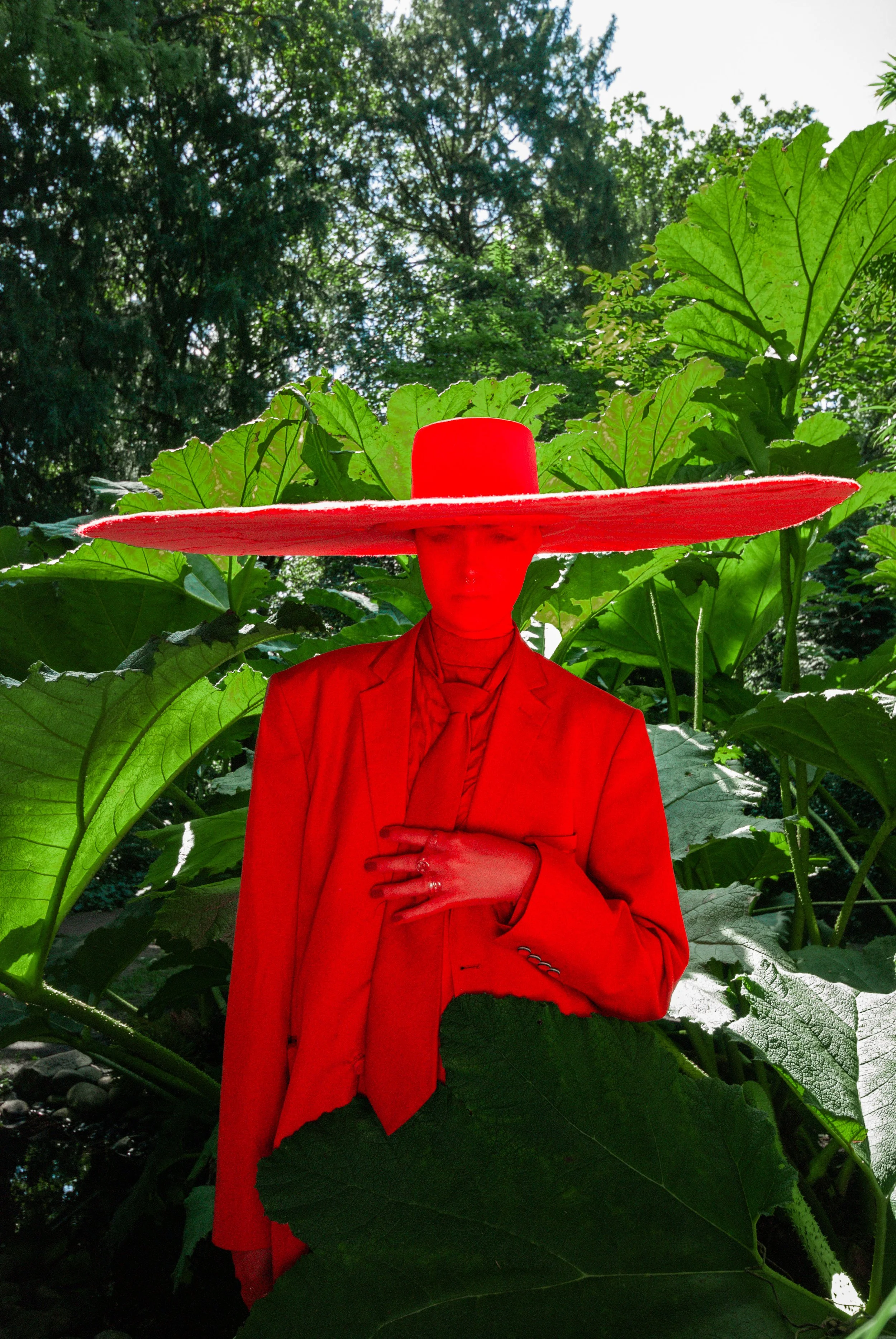 FOR FASHION DESIGNER OLIVER TOXOPEUS
