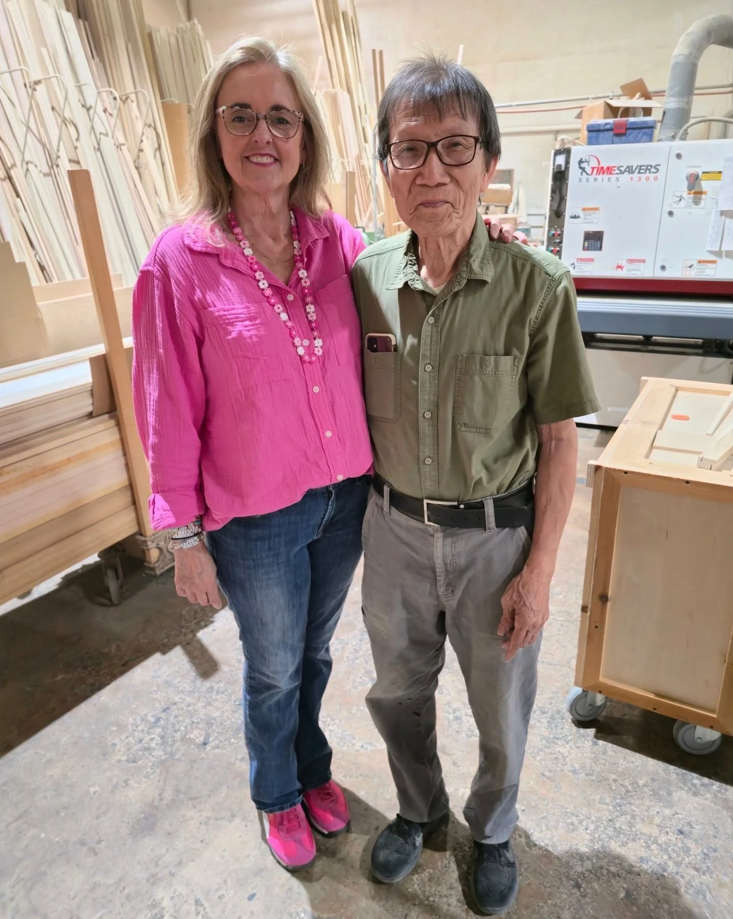 ✨ Spent the most inspiring afternoon with Mr. Jiun Chen, proprietor of Christopher Company Ltd Framing in Philadelphia. This master artisan handcrafted the custom frames for my upcoming 25 Days of Minis collection. 

He was generous with his time and