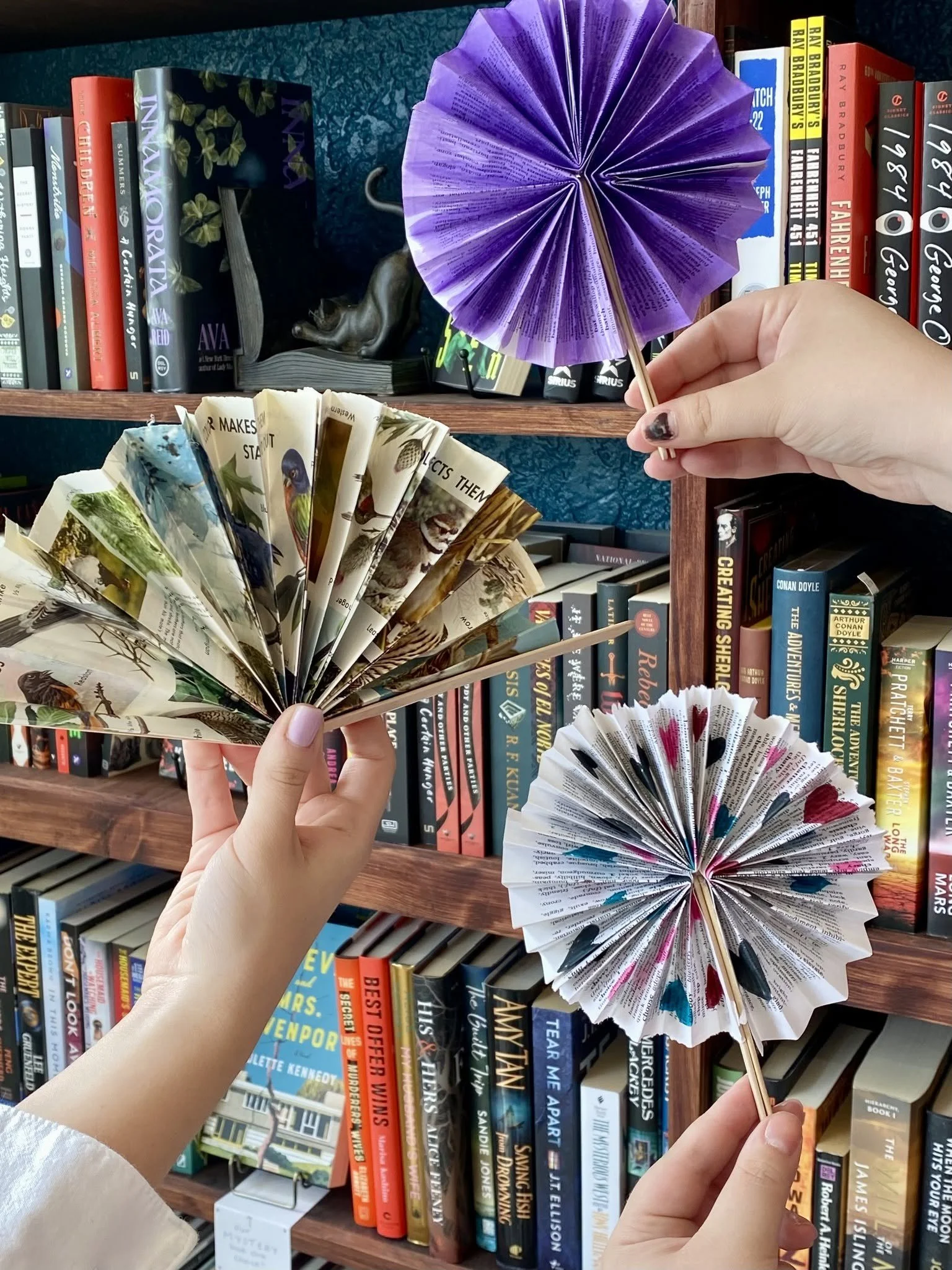 Book Page Paper Fans Event At Carpe Librum Crafts