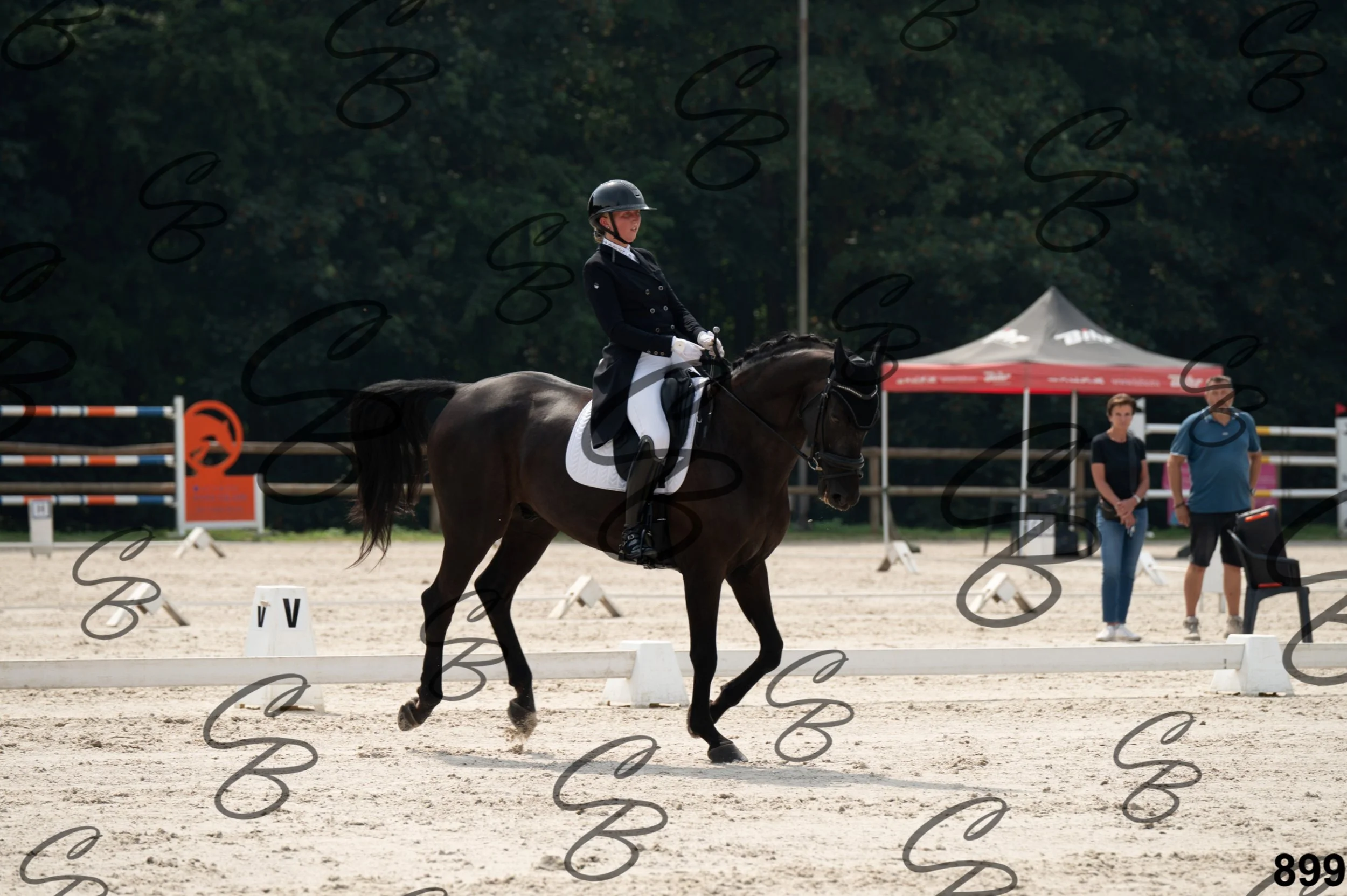 2026.08.15 - Louchier - GHO-1000.jpg