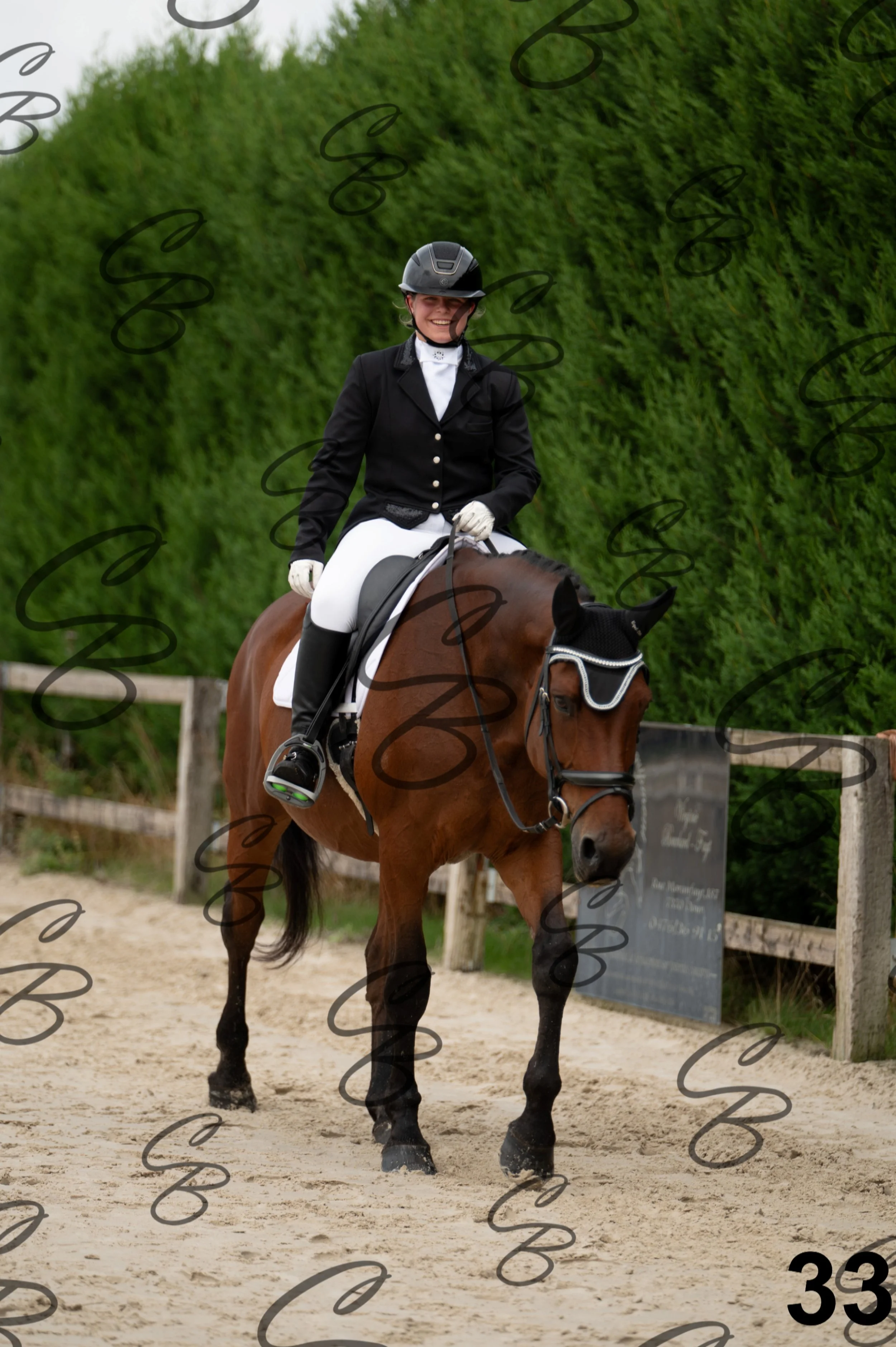 2026.09.20 - Caroline-33.jpg
