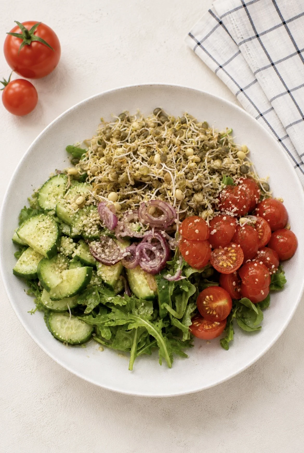Salade verte aux lentilles germées