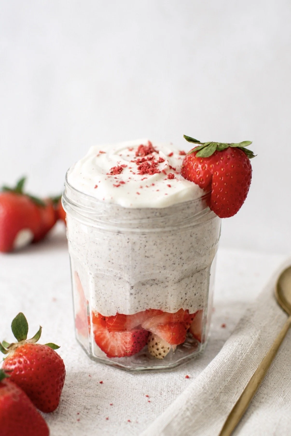 Gruau de la veille façon shortcake à la fraise
