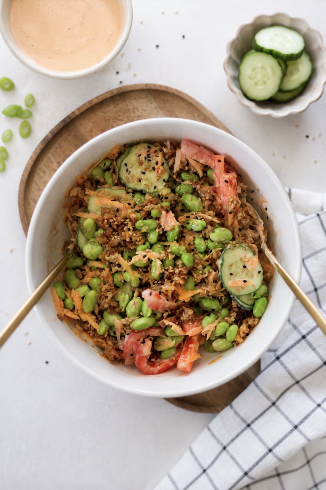 Salade de riz croustillant aux edamames