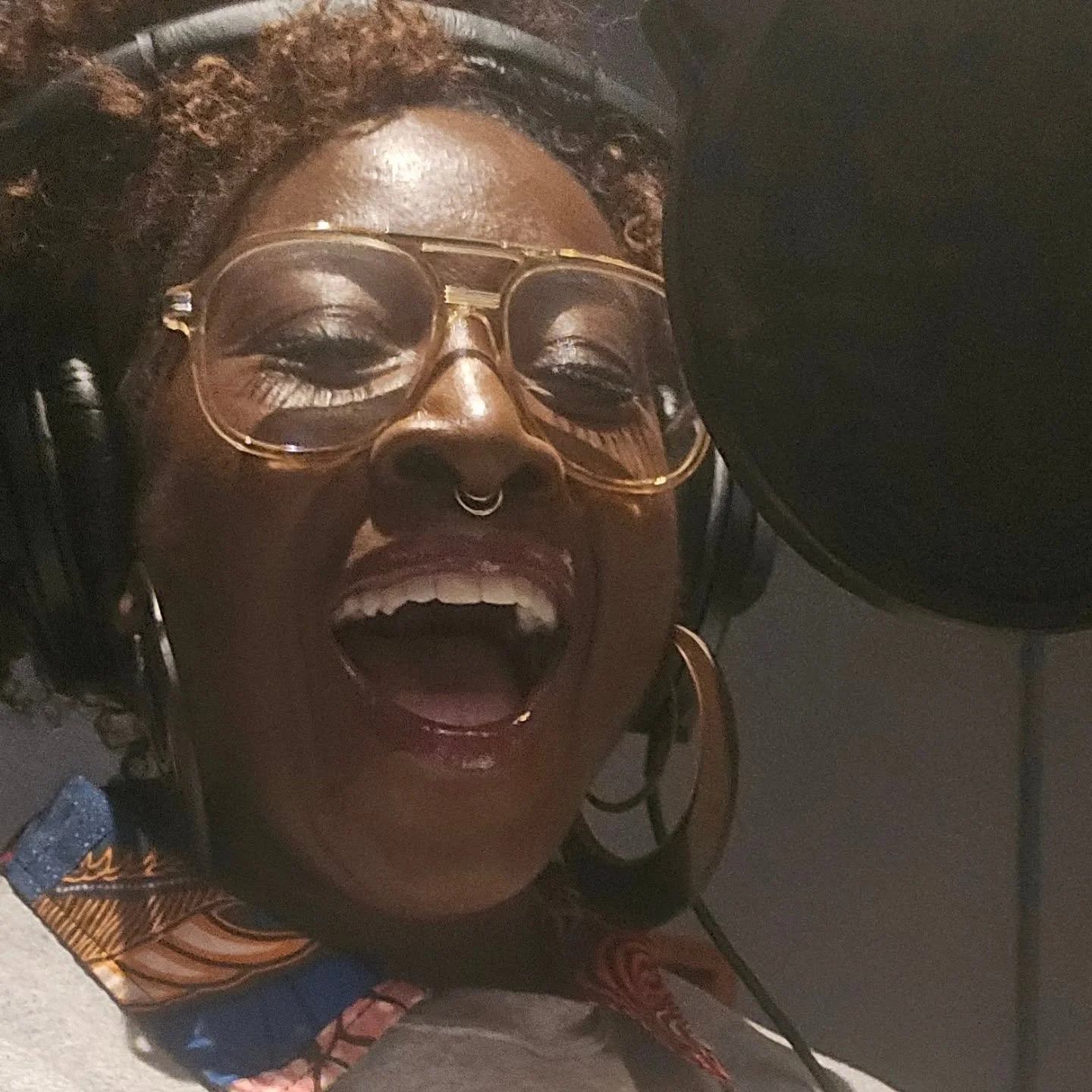 Back in the studio and focused on a message of hope, joy, and justice with my partner-in-purpose @stevedavis1967. More to come soon!!

❤️ AKD

Co-conspirators:
@abenakd- vox 
@@stevedavis1967- trombone
#rickgermanson- piano
@dantonboller- bass
@strai