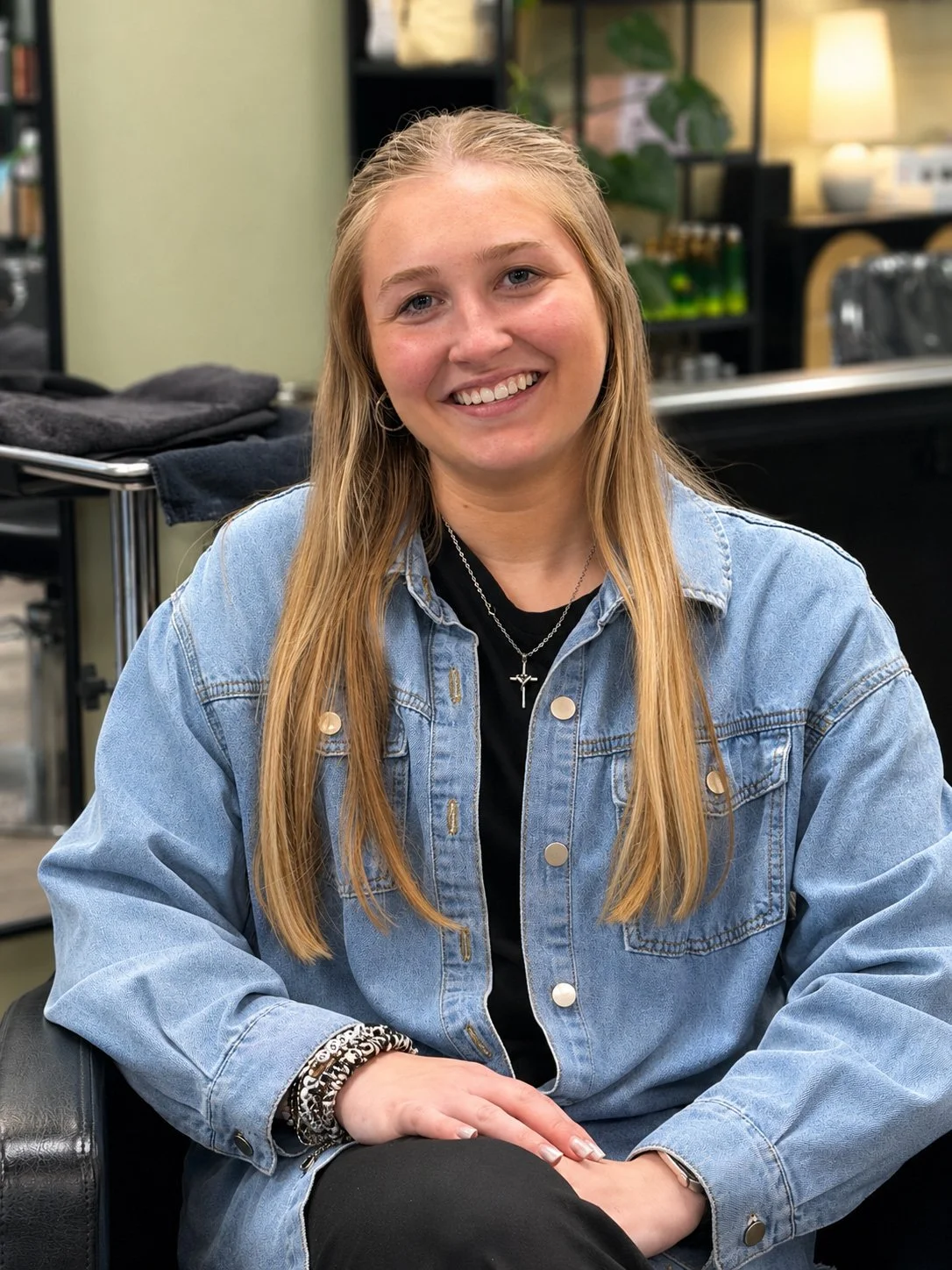 Ally Hairdresser and Featured Stylist