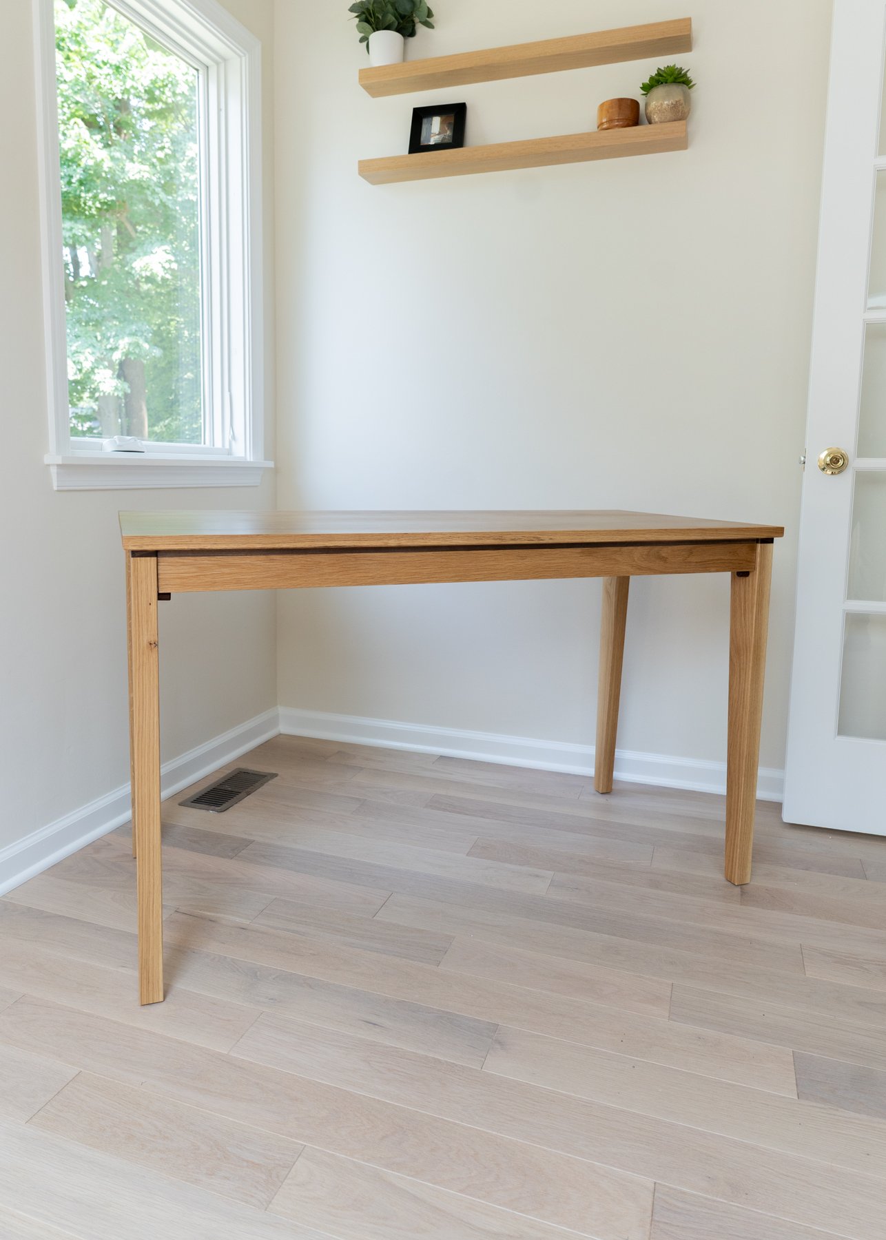 mulherin-table-flex-room.jpg