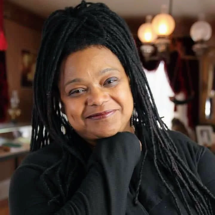 Vanessa Johnson headshot.jpg