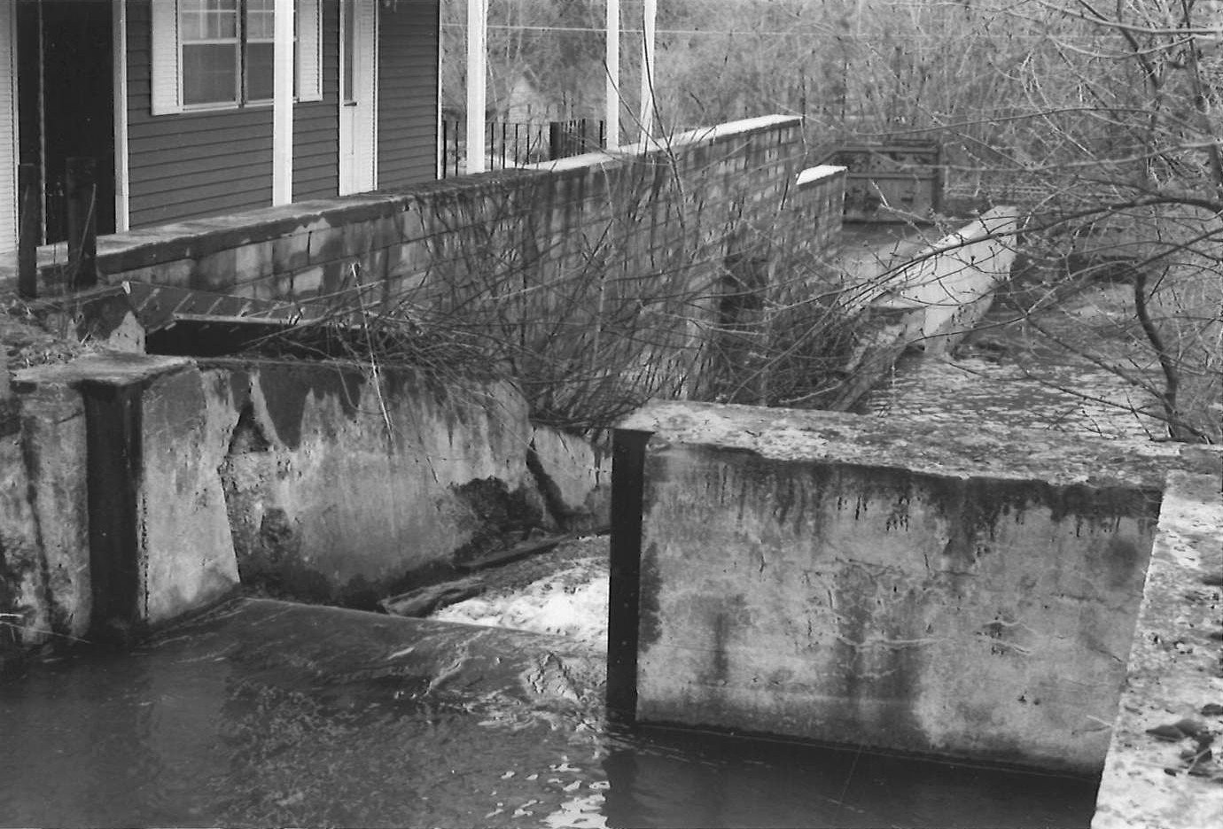 Ledyard Canal 2.jpg