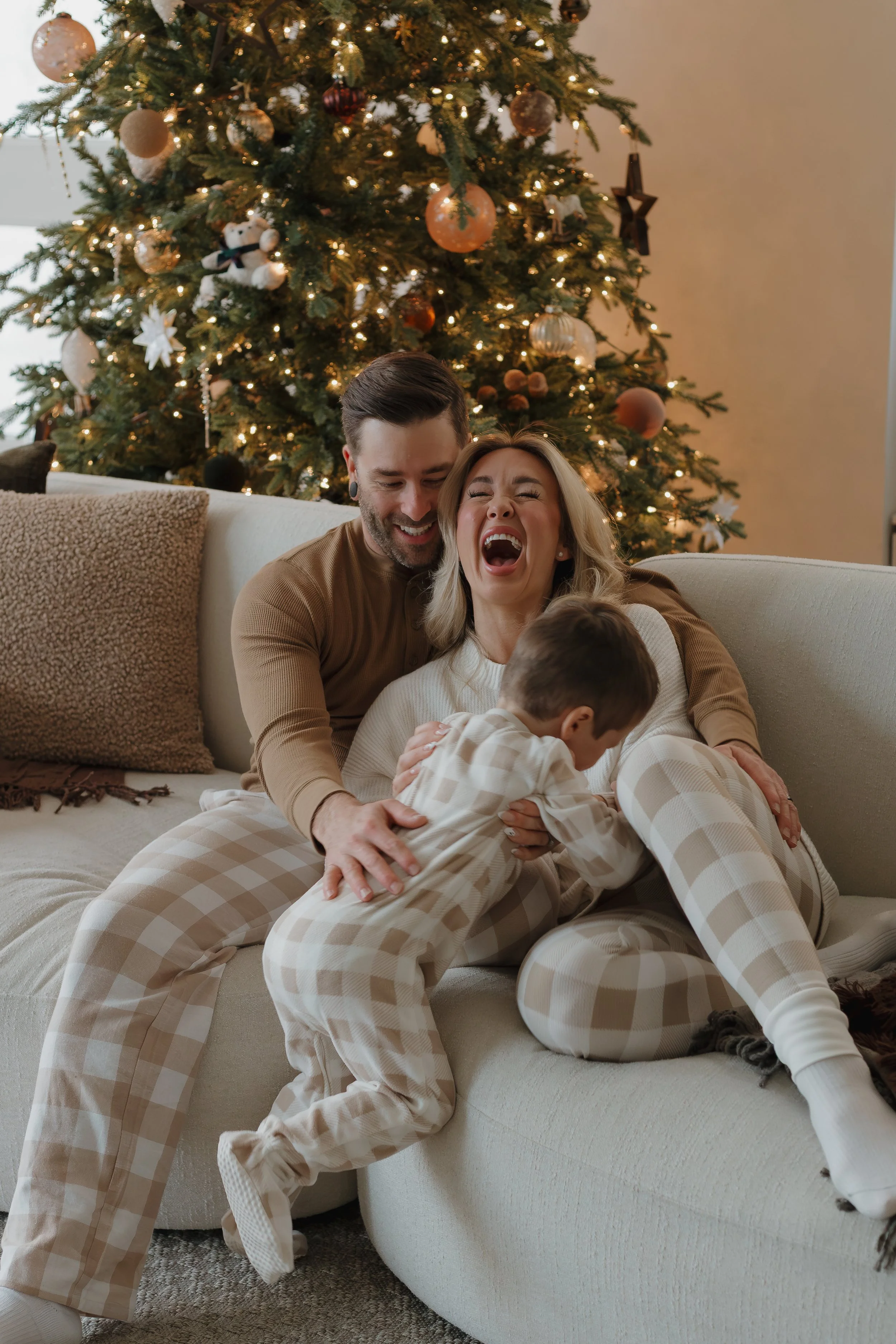 Where Nostalgic Christmas Family Photos Come To Life