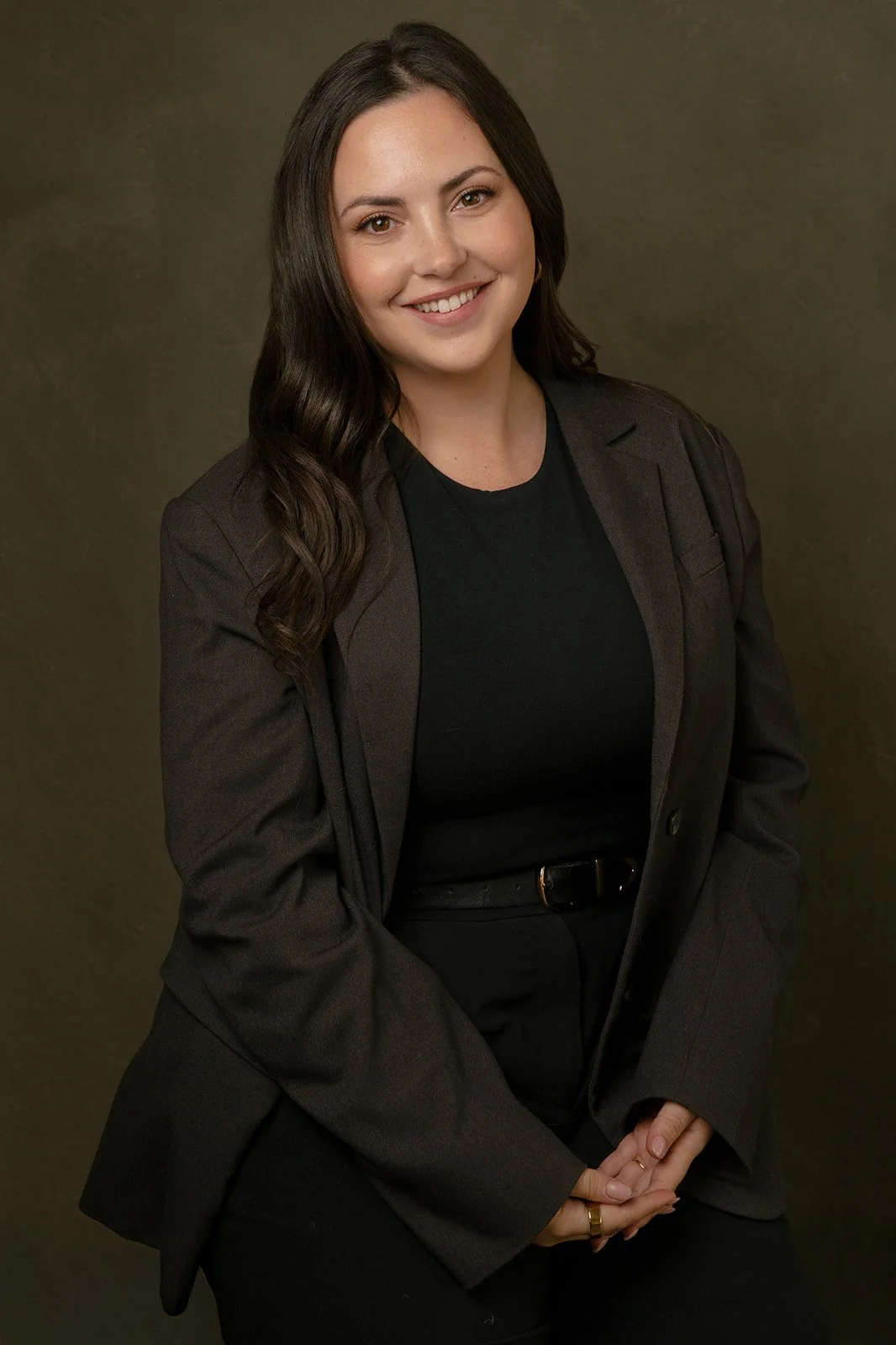 Headshots &amp; Personal Branding Photos in Niagara — Where to Actually Get Them Done