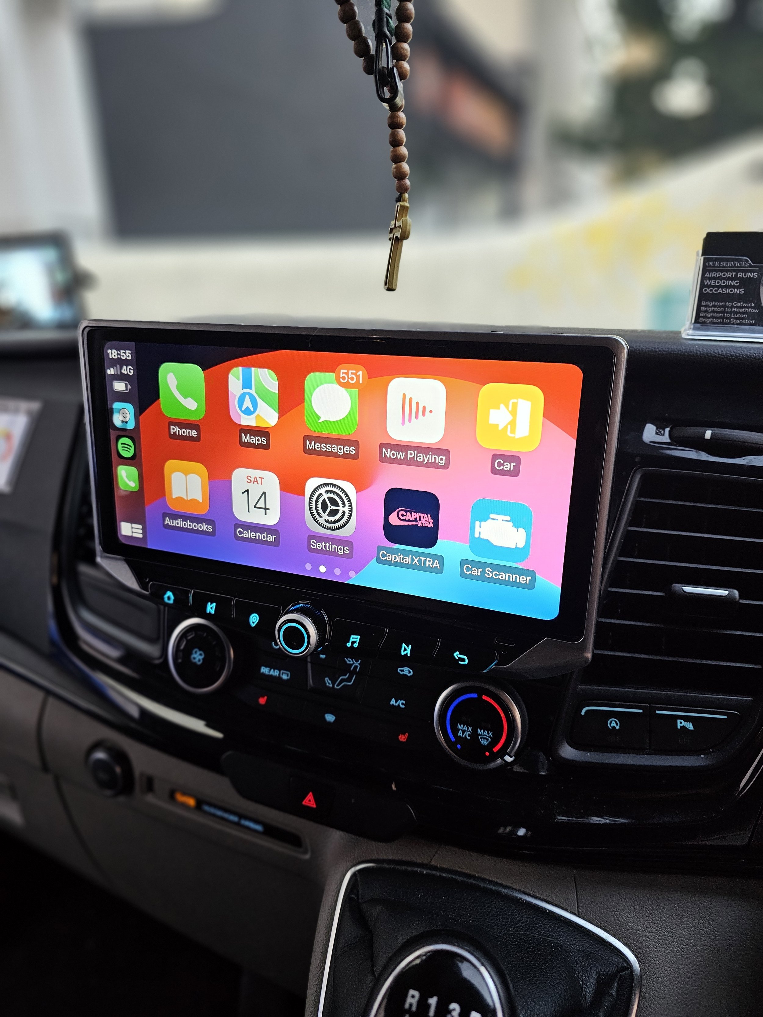 universalcarplay1.jpg