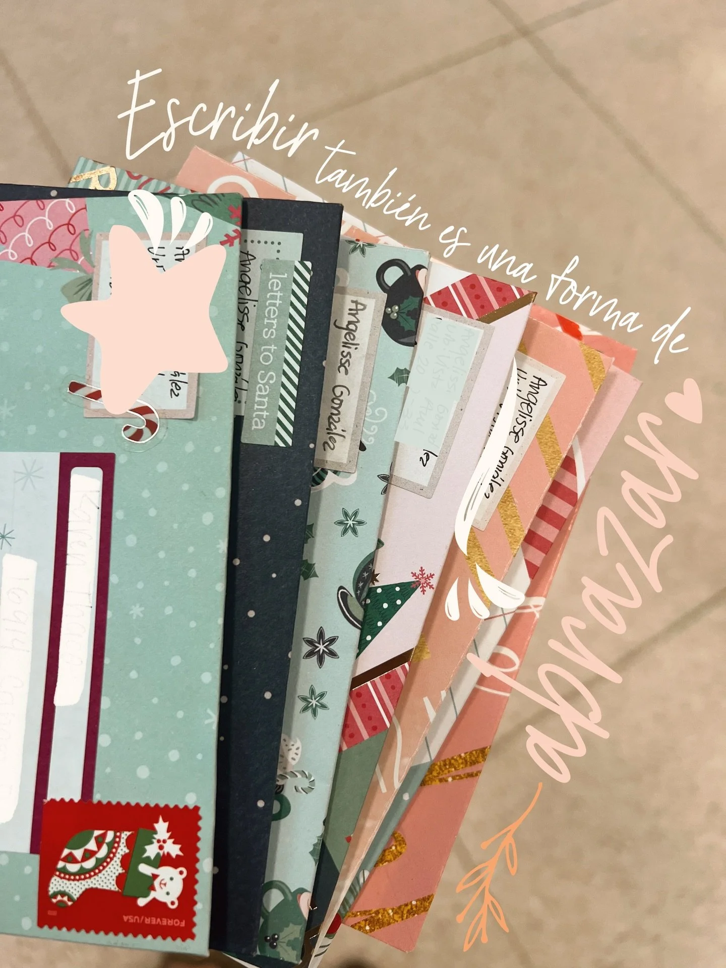 Soy de las que disfrutan enviar y recibir postales, hacer mis propias tarjetas y dejarlas viajar por correo. Es parte de mi creatividad. 🍃

Escribir es uno de los regalos m&aacute;s bonitos que podemos dar: a otros&hellip; y tambi&eacute;n a nosotra