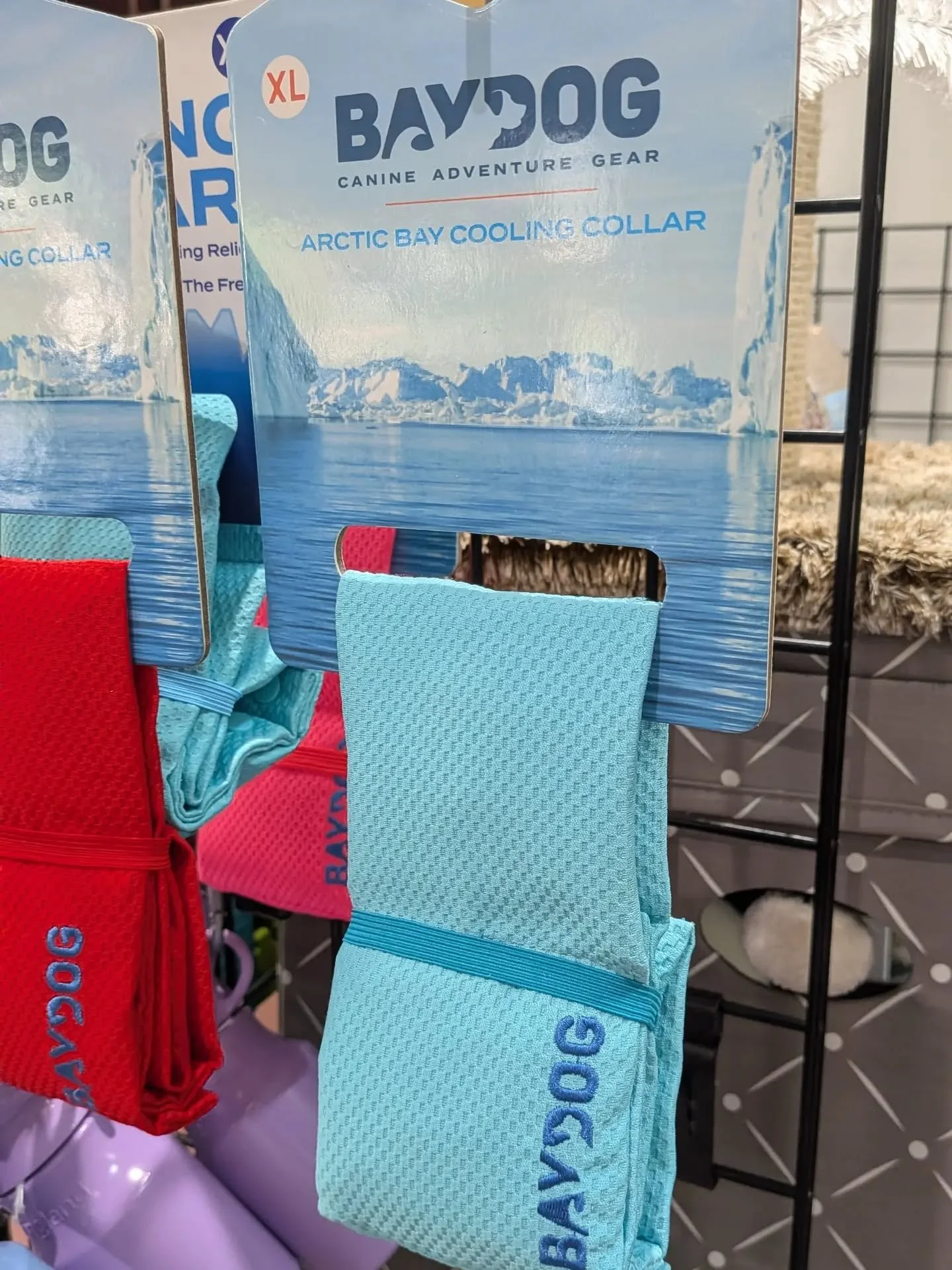 A must during the hot days of summer. ⚠️ Ask One of our knowledgeable Pet Consultants about these cooling collars and other products that will keep your four-legged family members comfortable during the heatwave! 🔥🐾 #PetPantry #WestchesterCounty #F