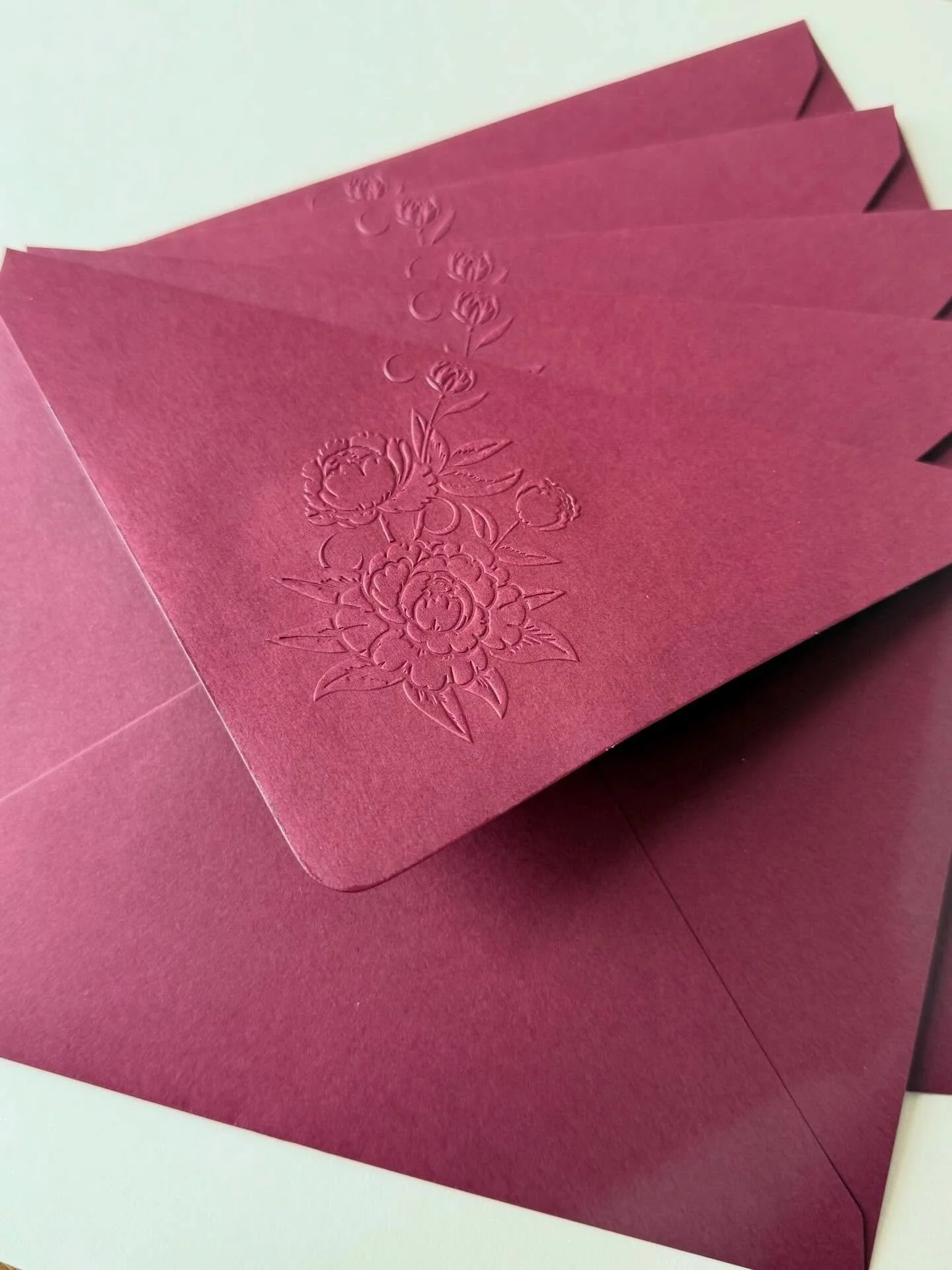 Here&rsquo;s a little embossed peony on an envelope flap to prove I have, in fact, been working over here! 

I may be terrible at posting on social media consistently, but I promise there are pretty things in progress behind the scenes. More soon&hel