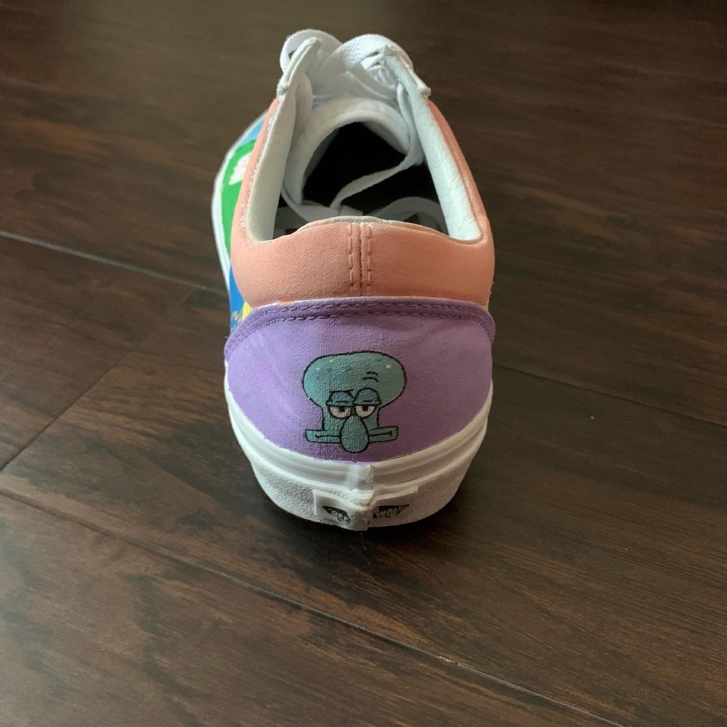 https://i.etsystatic.com/30191192/r/il/5bd7e9/5616886325/il_fullxfull.5616886325_7e0a.jpg