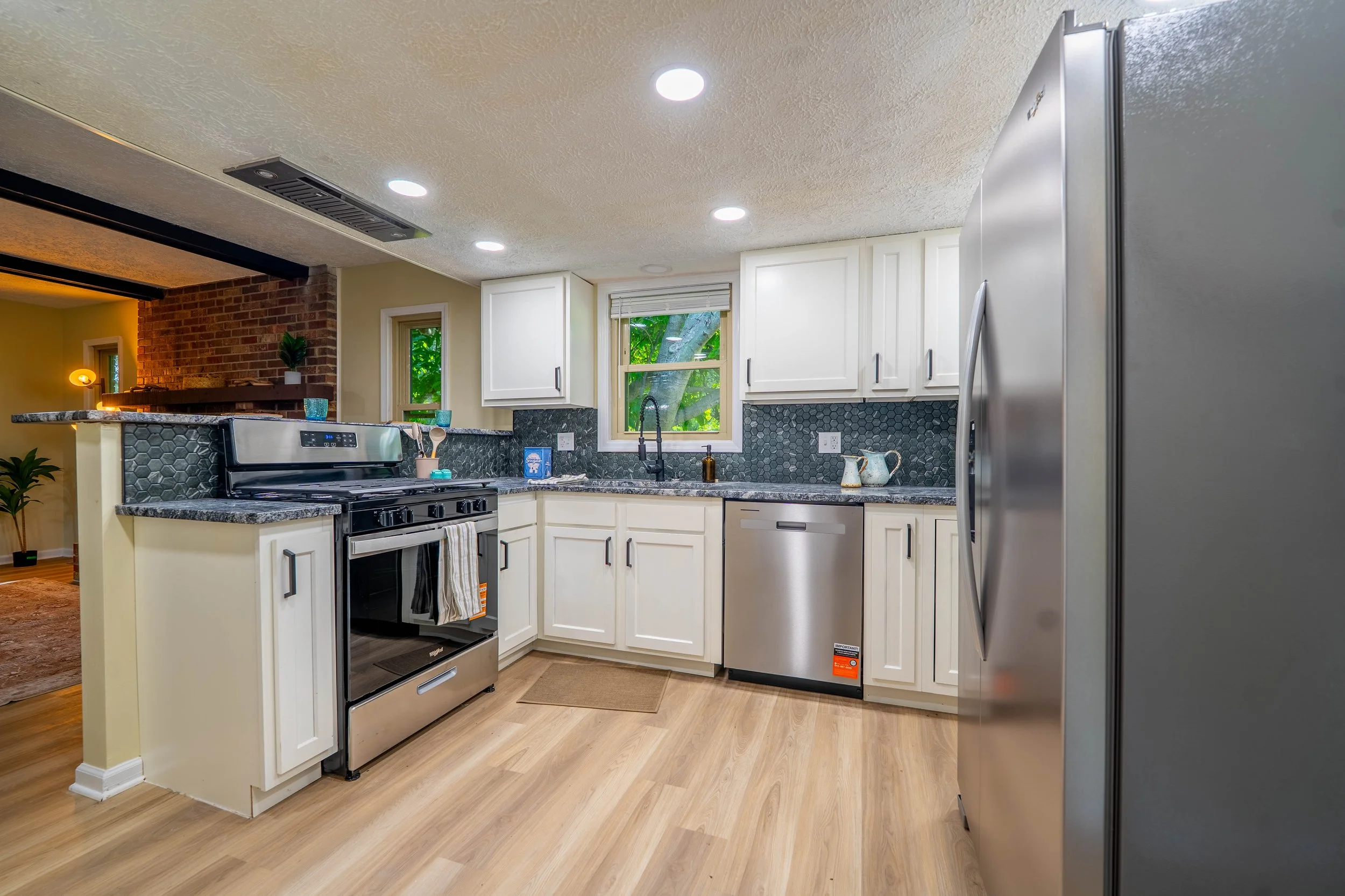 71 E Wildwood Drive-16.jpg