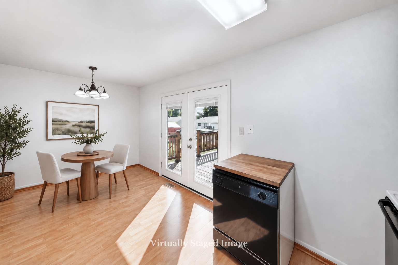 Staged_Dining Nook in Kitchen.png