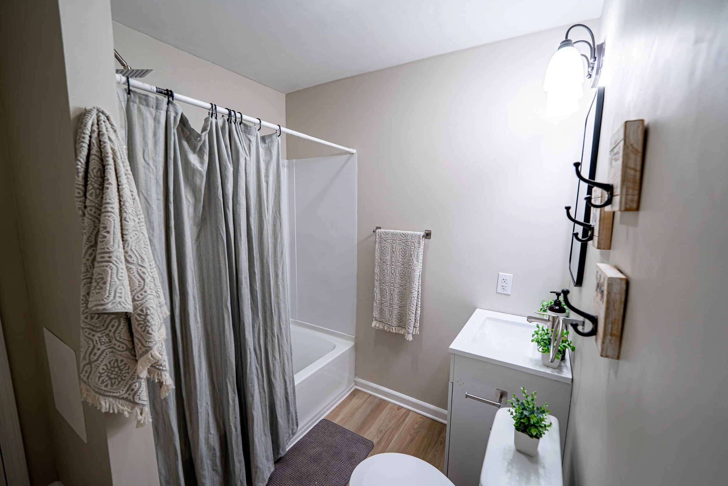 2408 Pearl St AndersonIN (29).jpg