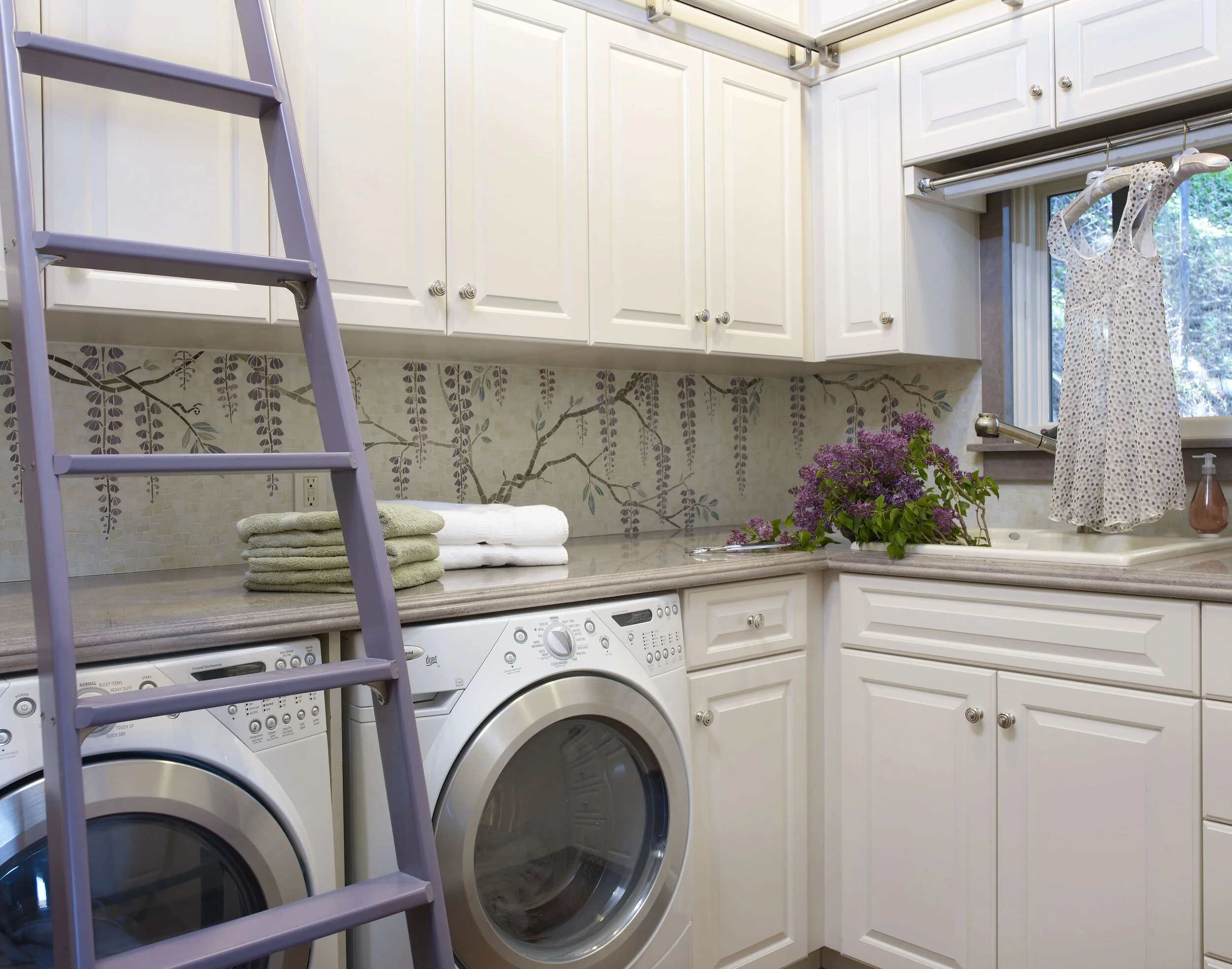 Petersen+Laundry+3_small.jpg