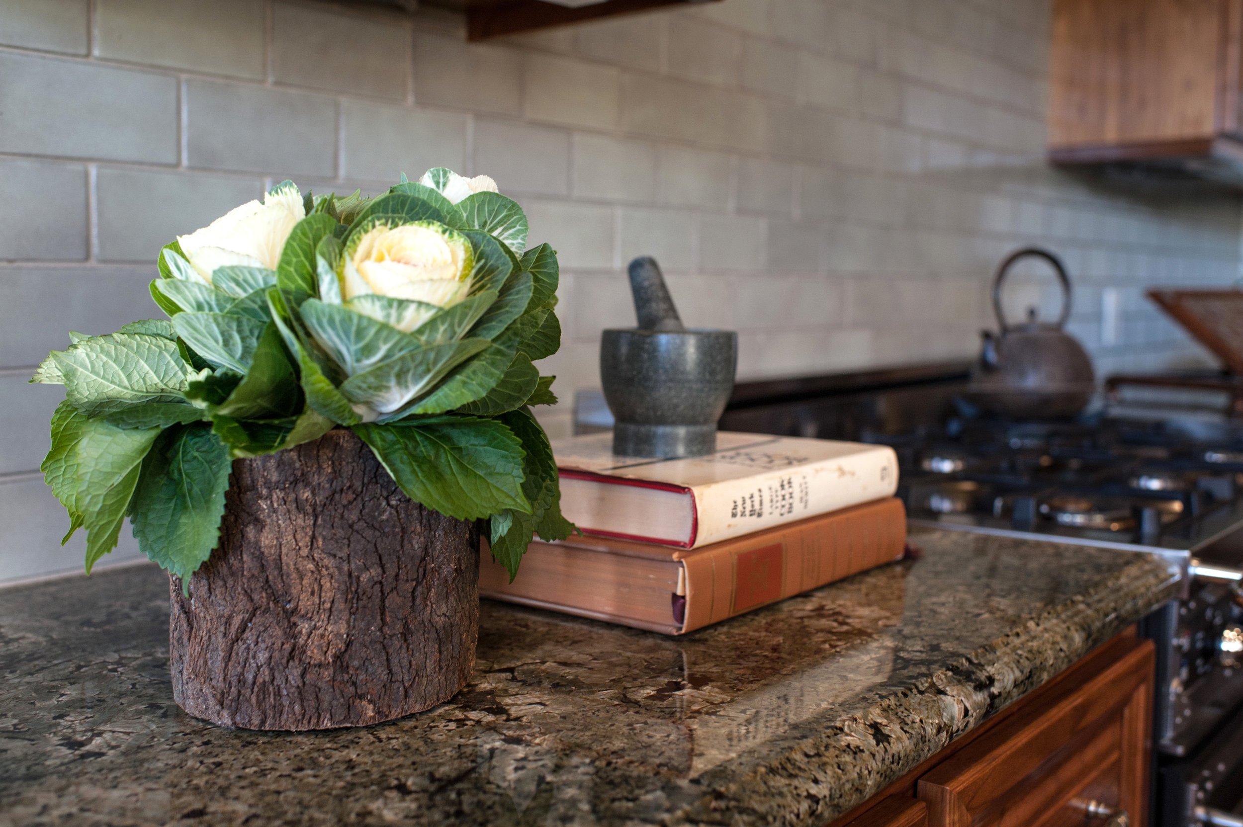 sarah-barnard-design-pacific-palisades-estate-kitchen11.jpg