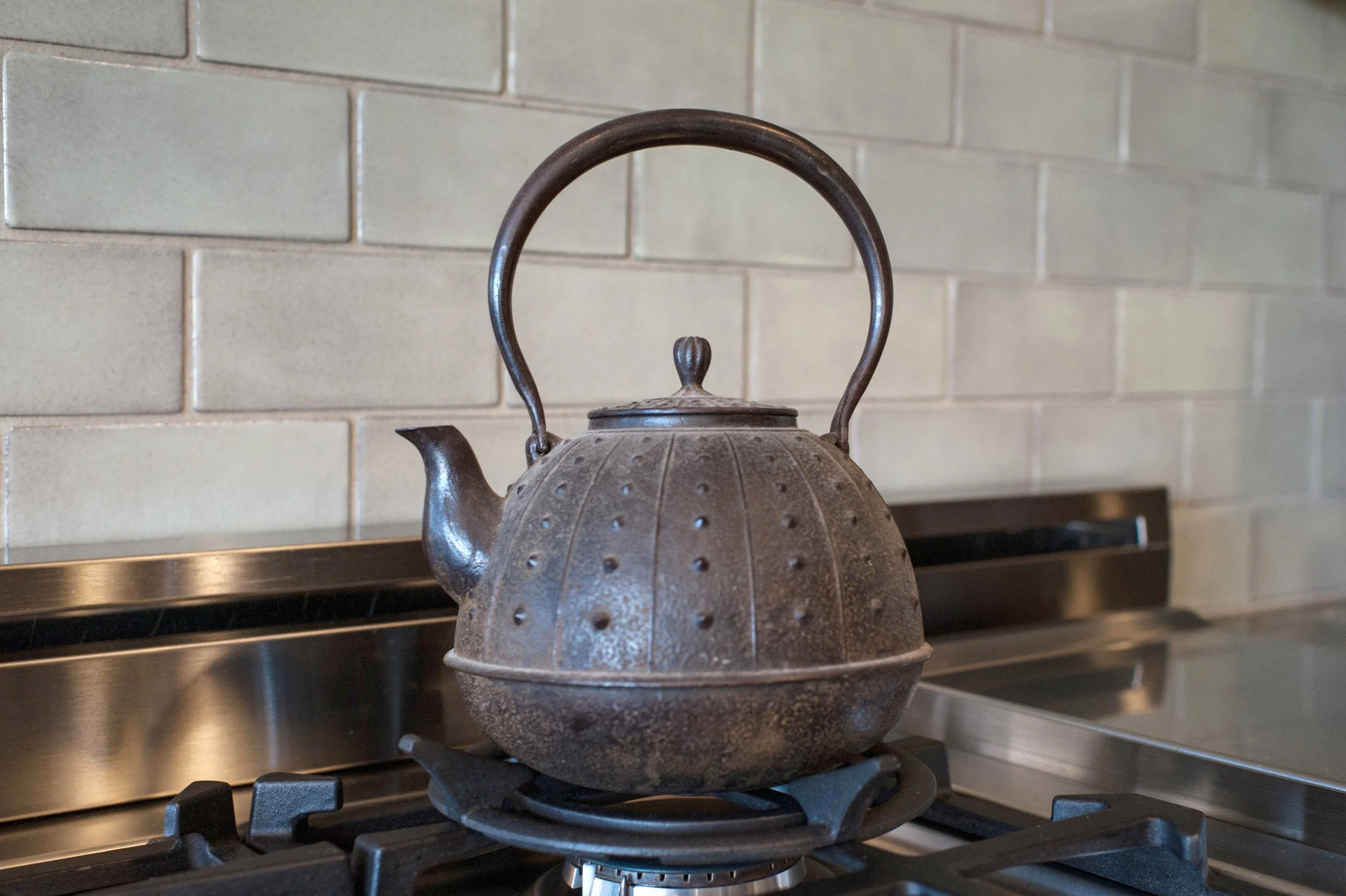 sarah-barnard-design-pacific-palisades-estate-kitchen12.jpg